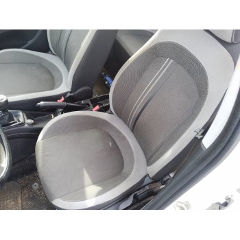 ASIENTO DELANTERO IZQUIERDO 