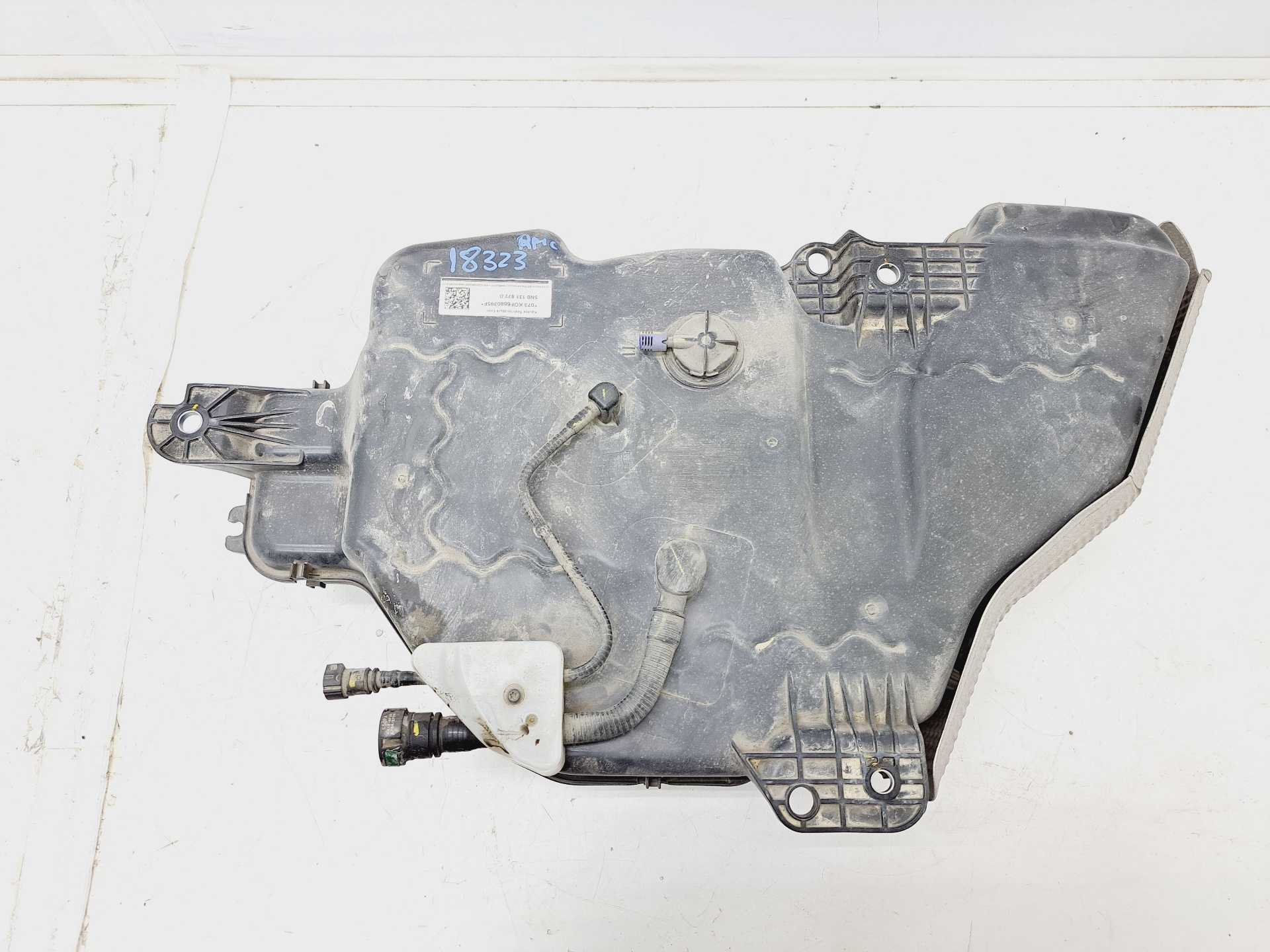 Recambio de deposito aditivo para audi q3 (8ug) attraction referencia OEM IAM 5Q0131969C 5N0131877D BOSCH
