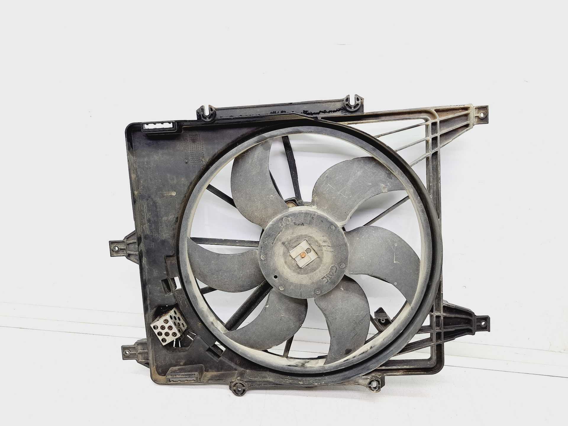 Recambio de electroventilador para renault clio ii fase ii (b/cb0) campus referencia OEM IAM 7700428659 9020938 GATE