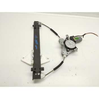 Recambio de elevalunas trasero izquierdo para ssangyong korando 2.0 td cat referencia OEM IAM 98830CZ010 DONGYANG 