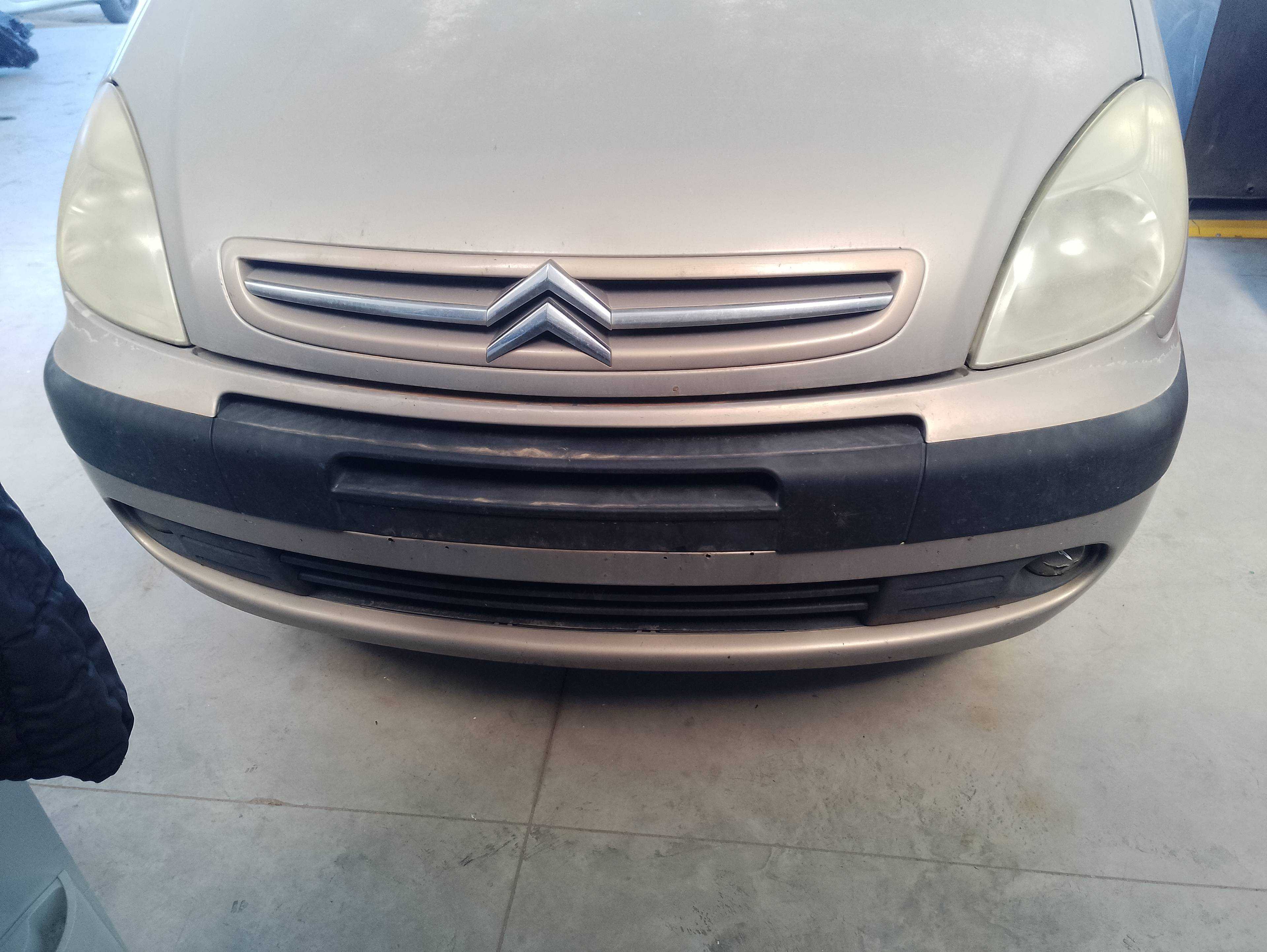 Recambio de paragolpes delantero para citroën xsara picasso 2.0 hdi referencia OEM IAM   