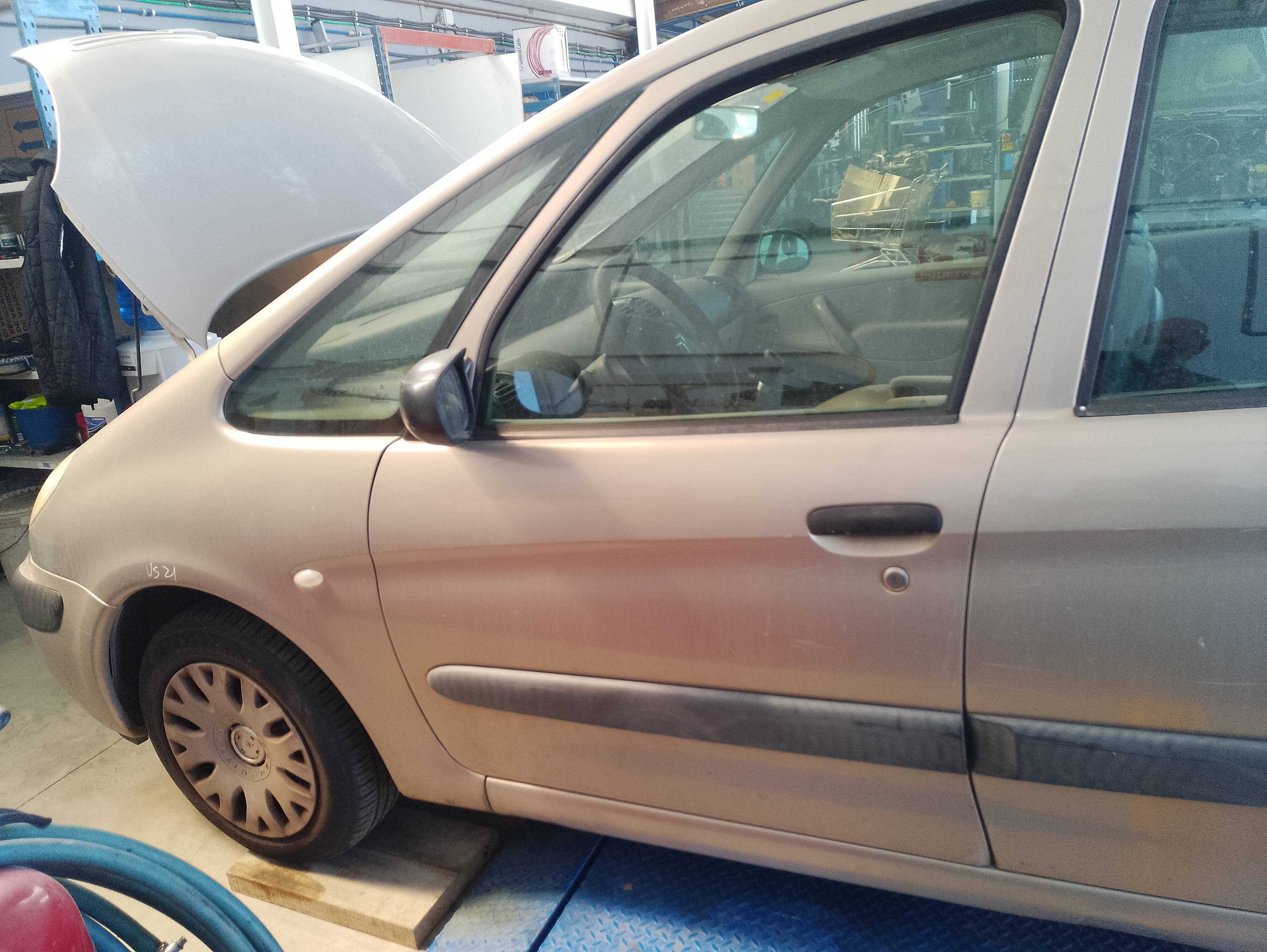 Recambio de puerta delantera izquierda para citroën xsara picasso 2.0 hdi referencia OEM IAM   