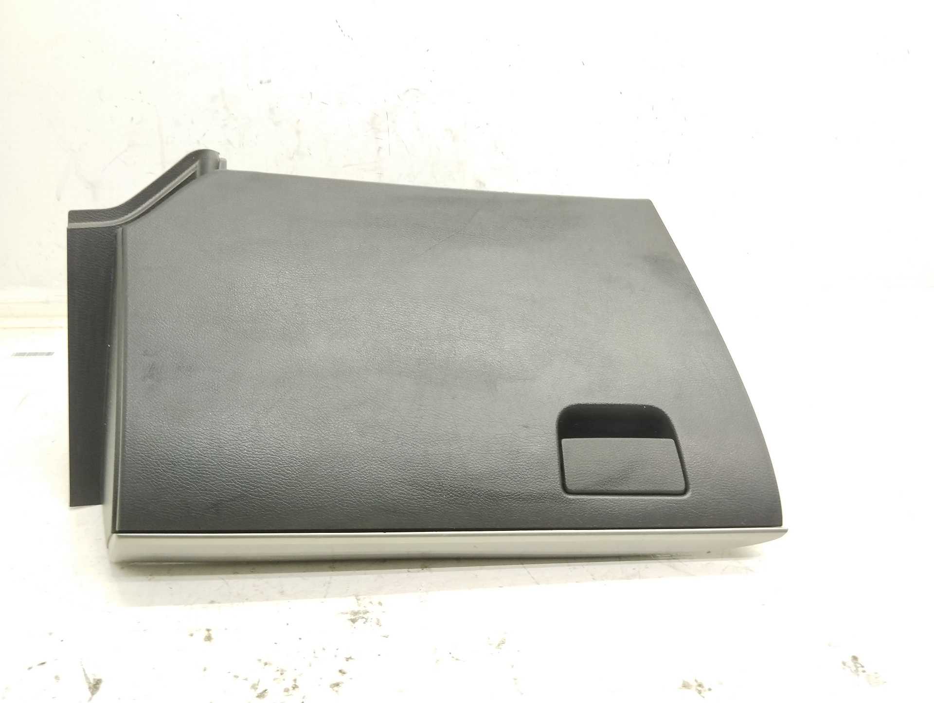 Recambio de guantera para mazda 3 berlina (bk) 1.6 crdt active referencia OEM IAM BBM464161  