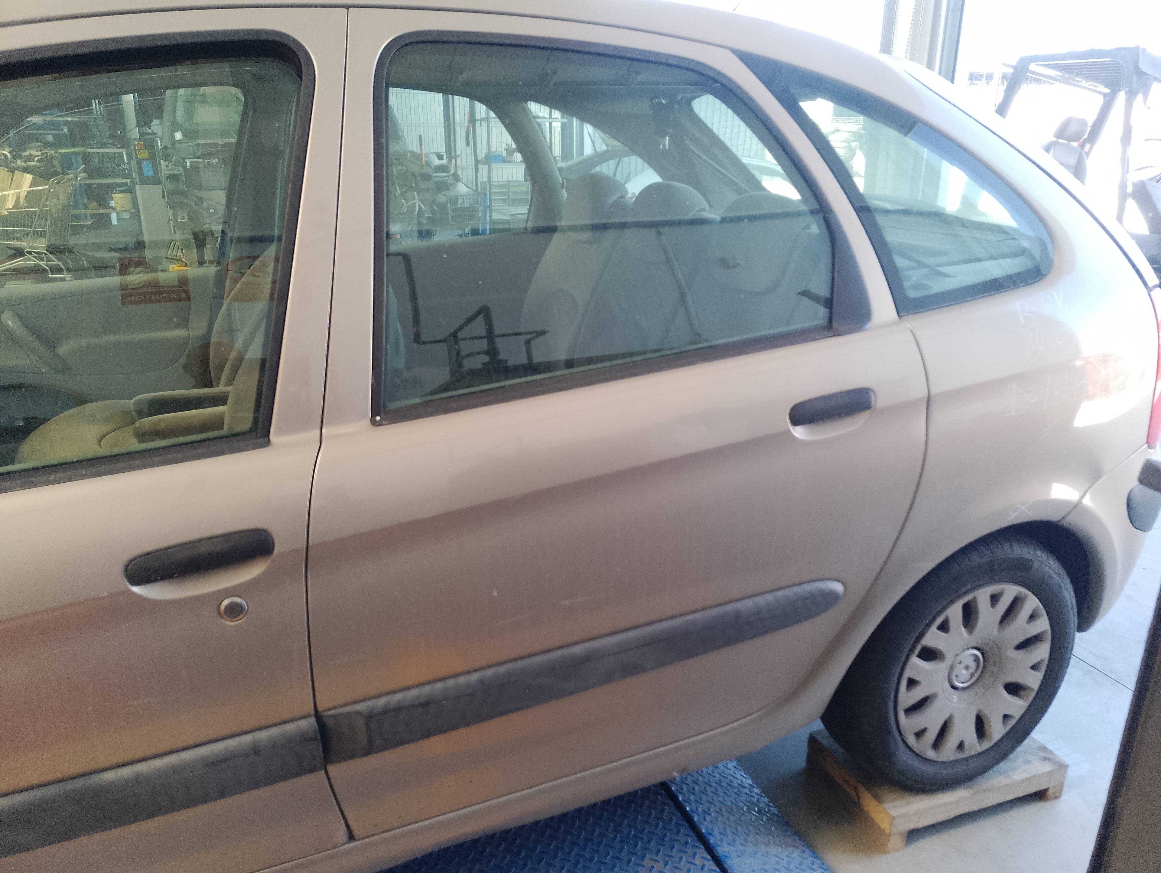 Recambio de puerta trasera izquierda para citroën xsara picasso 2.0 hdi referencia OEM IAM   