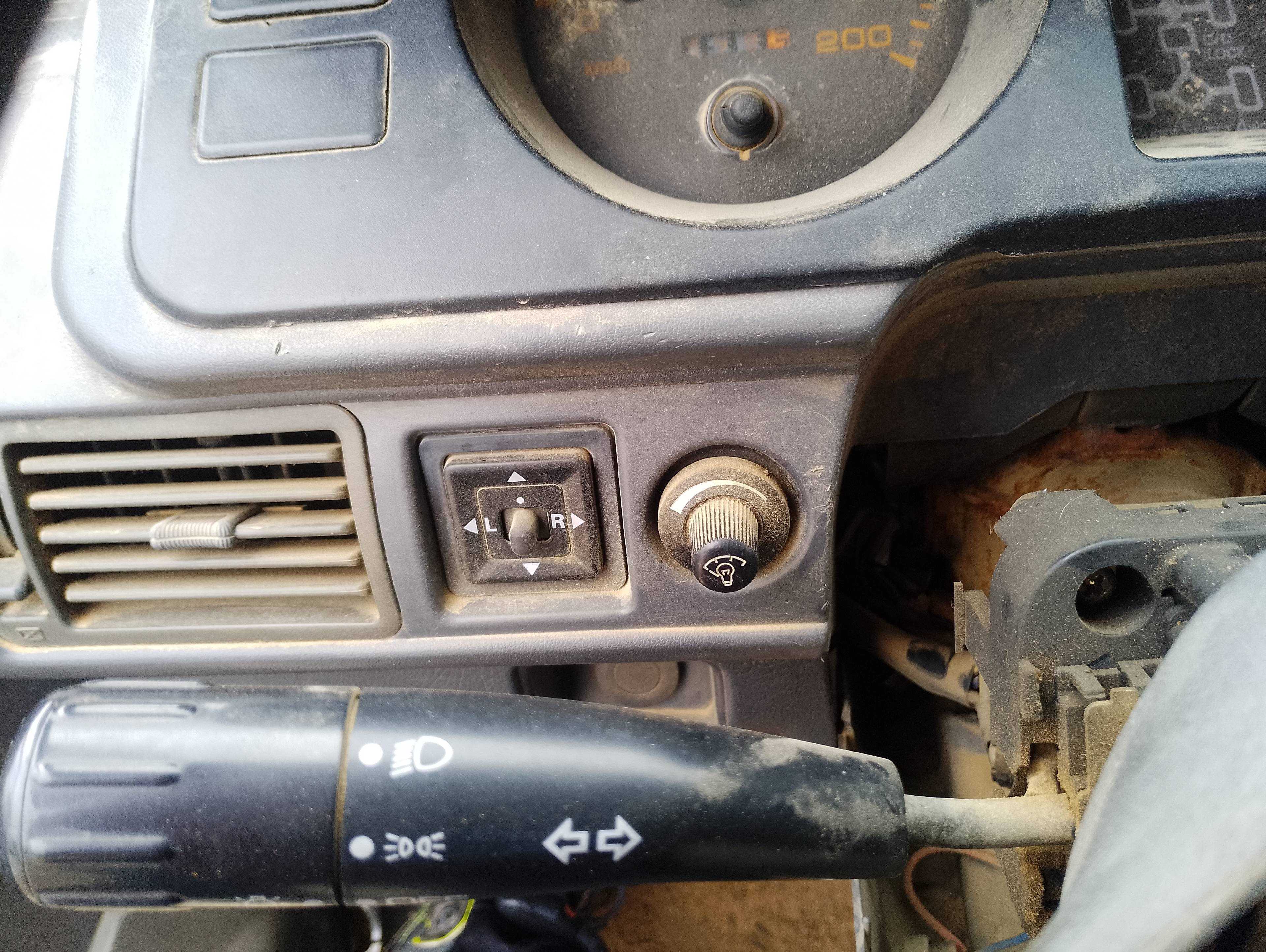 Recambio de mando retrovisor para mitsubishi pajero 2.5 turbodiesel referencia OEM IAM   
