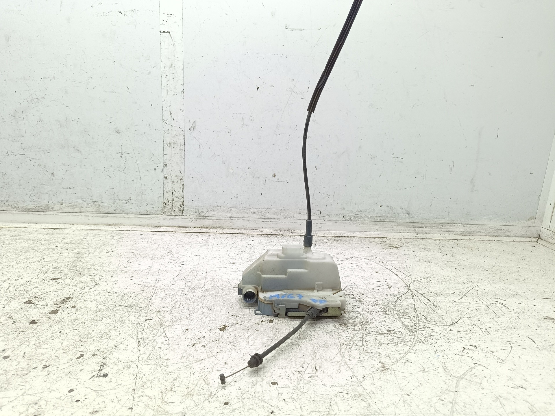 Recambio de cerradura puerta delantera derecha para citroën c3 1.1 satisfaction referencia OEM IAM   