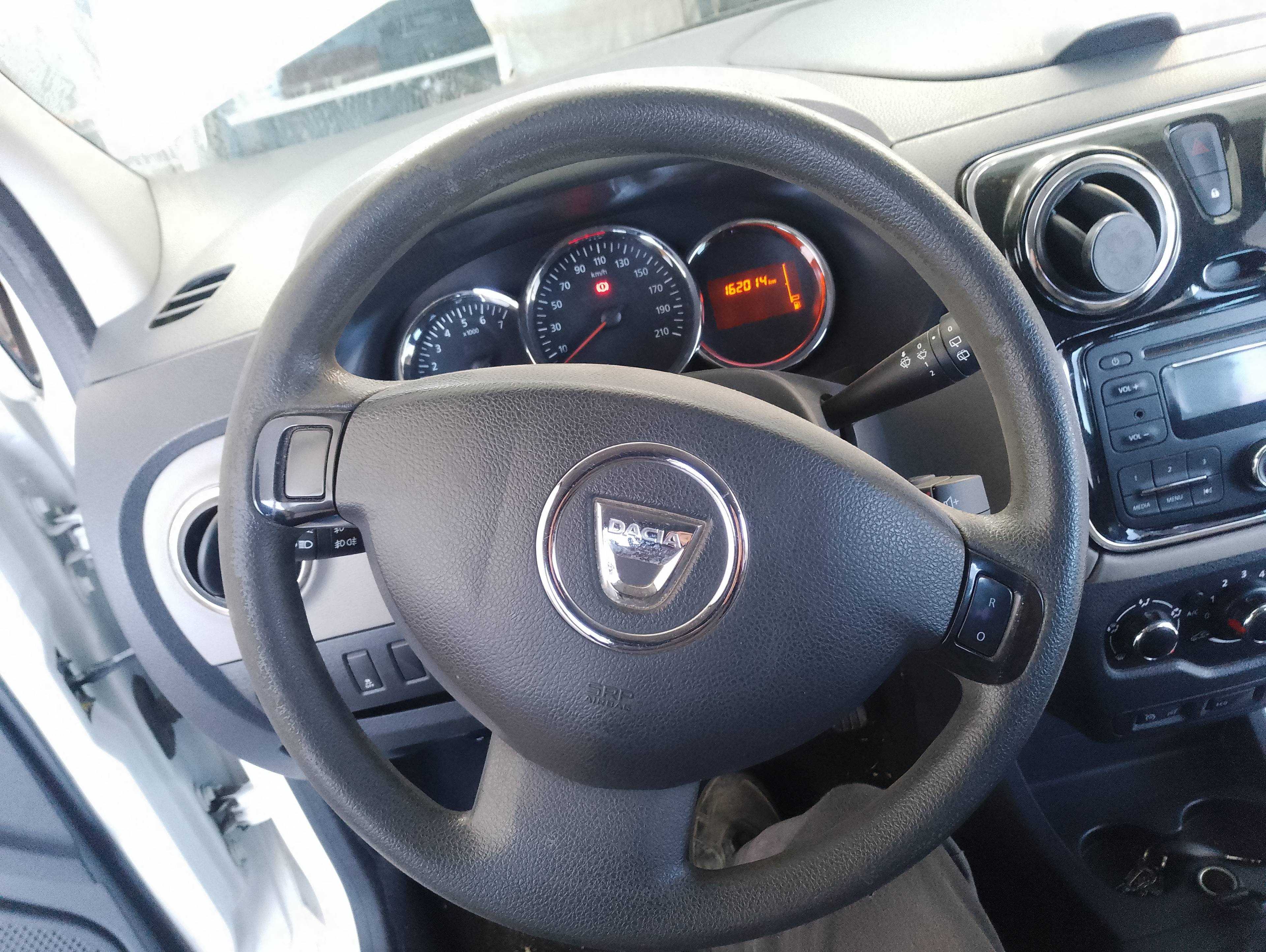 Recambio de volante para dacia lodgy laureate referencia OEM IAM   