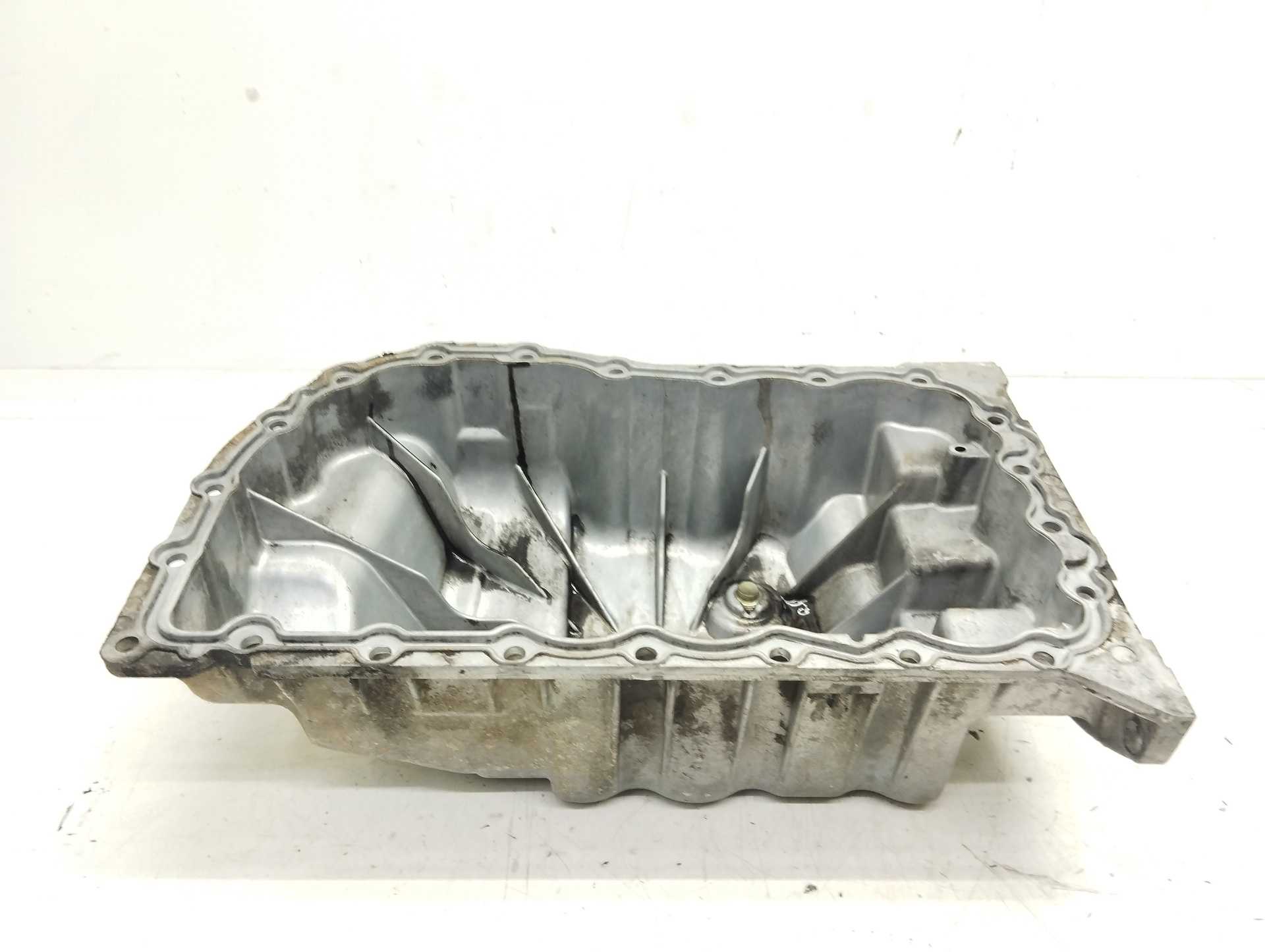 Recambio de carter para renault scenic rx4 (ja0) 1.9 dci referencia OEM IAM 33130010322  
