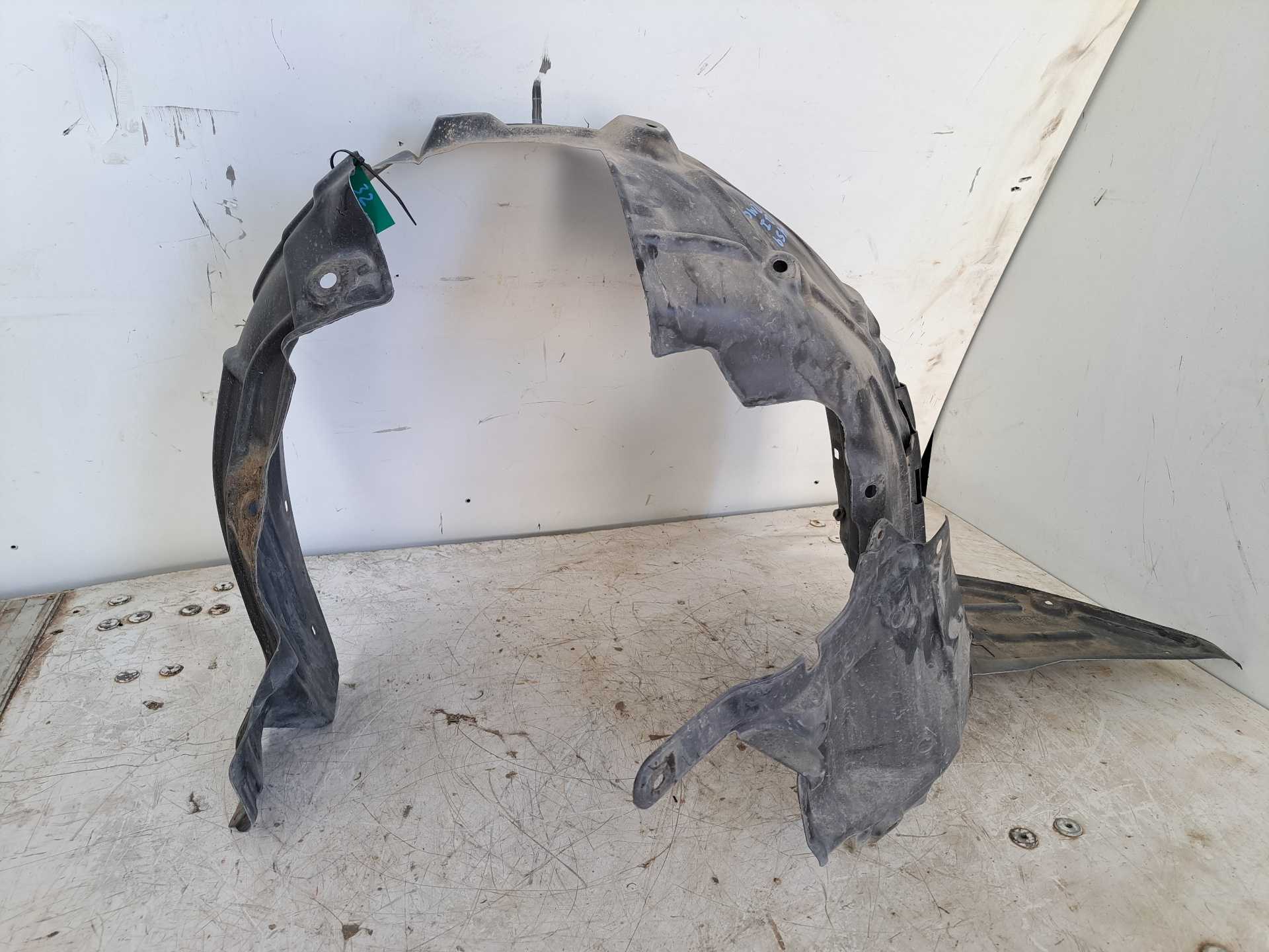 Recambio de paso rueda delantero izquierdo para mazda cx-3 center-line referencia OEM IAM D10ELHK7016  
