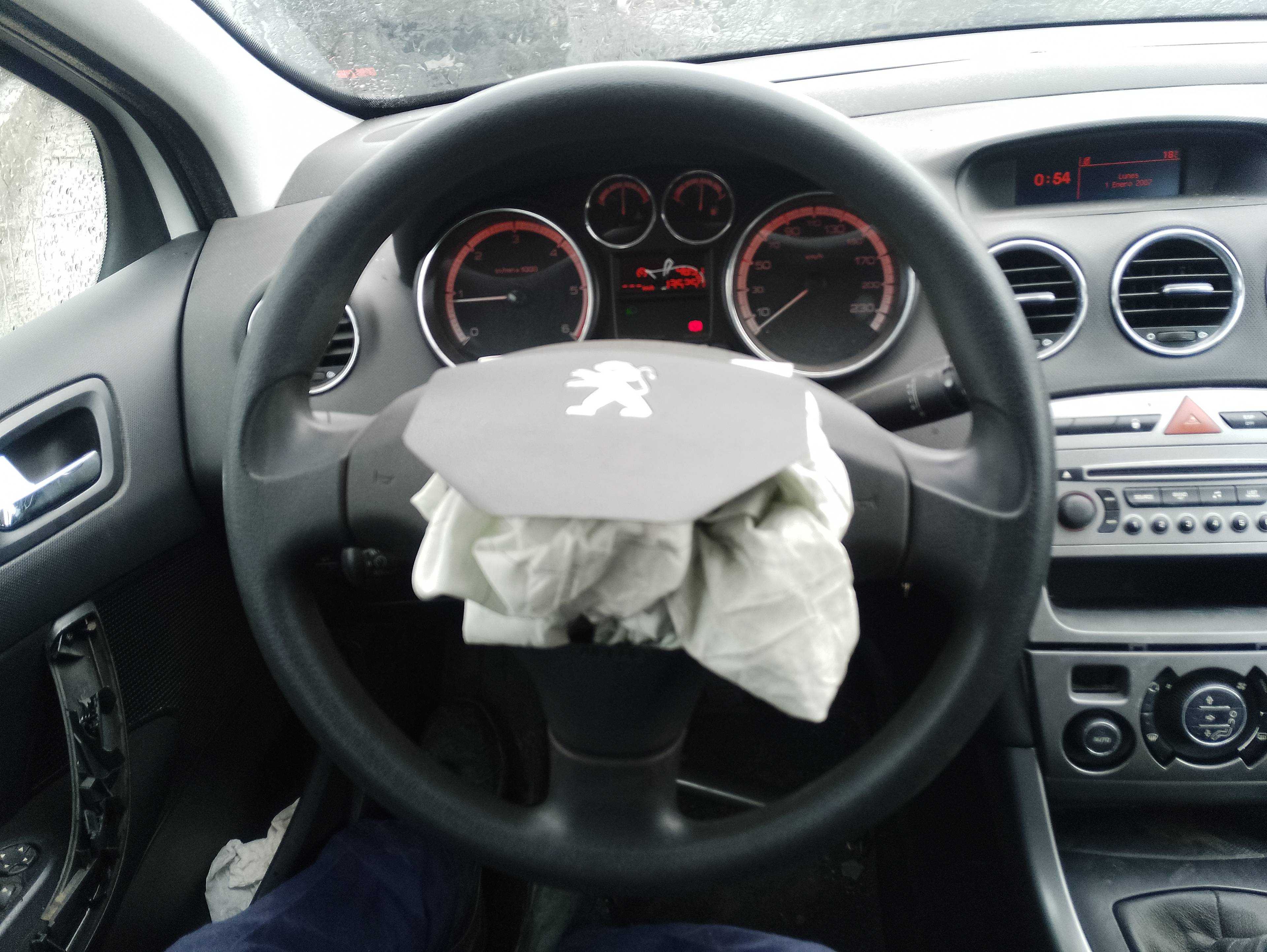 Recambio de volante para peugeot 308 access referencia OEM IAM   