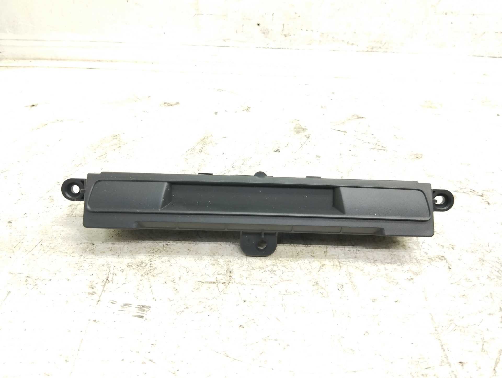 Recambio de pantalla multifuncion para mazda cx-3 center-line referencia OEM IAM BHR155260  
