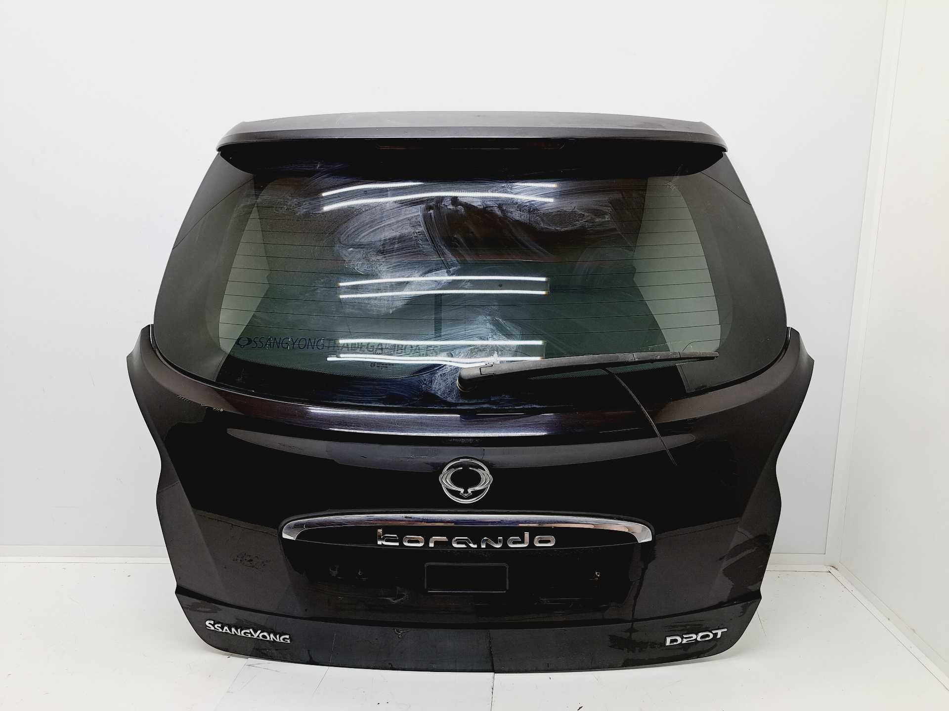 Recambio de porton trasero para ssangyong korando 2.0 td cat referencia OEM IAM   