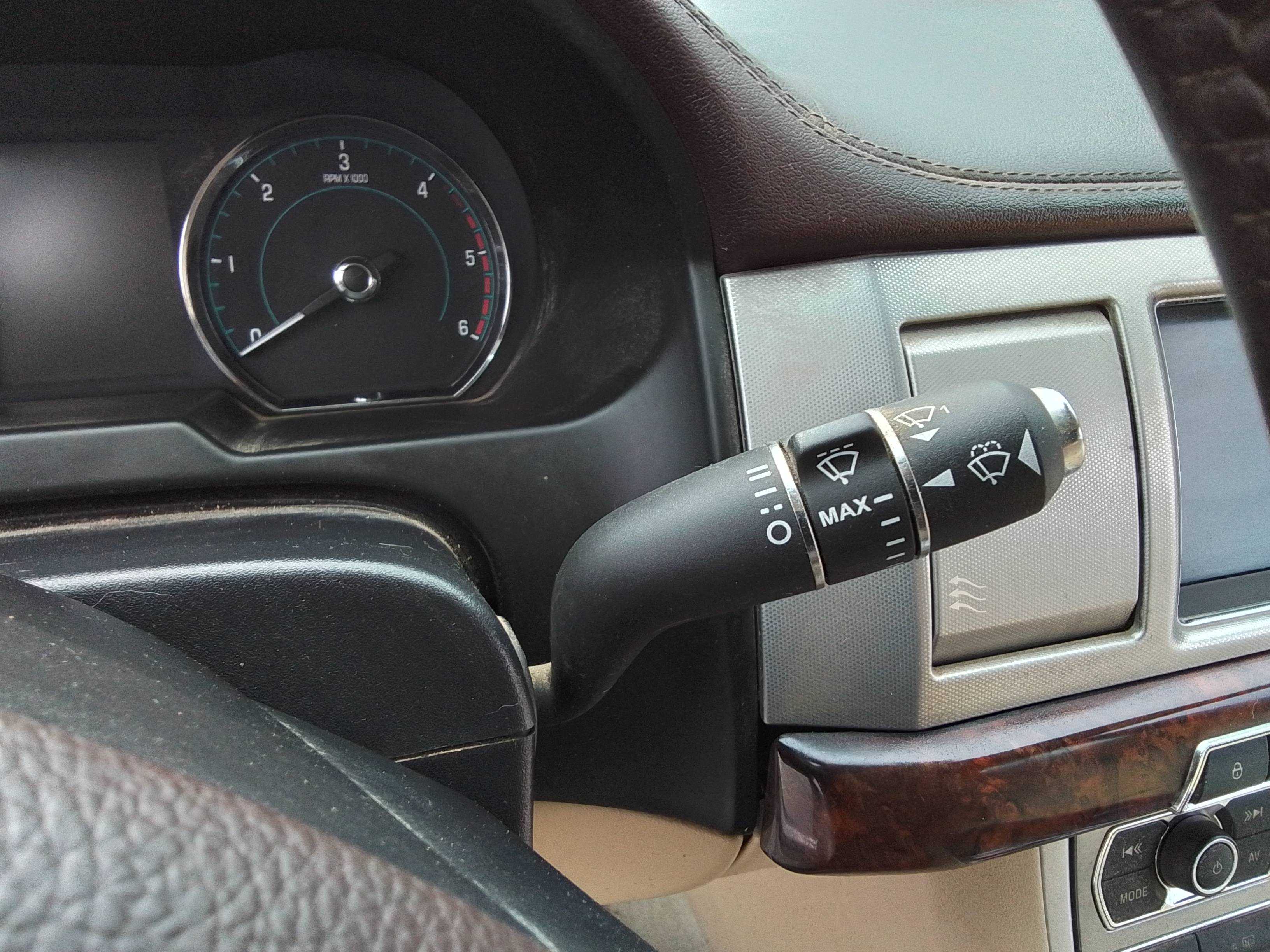 Recambio de mando limpia para jaguar xf sportbrake 2.2 diesel referencia OEM IAM   