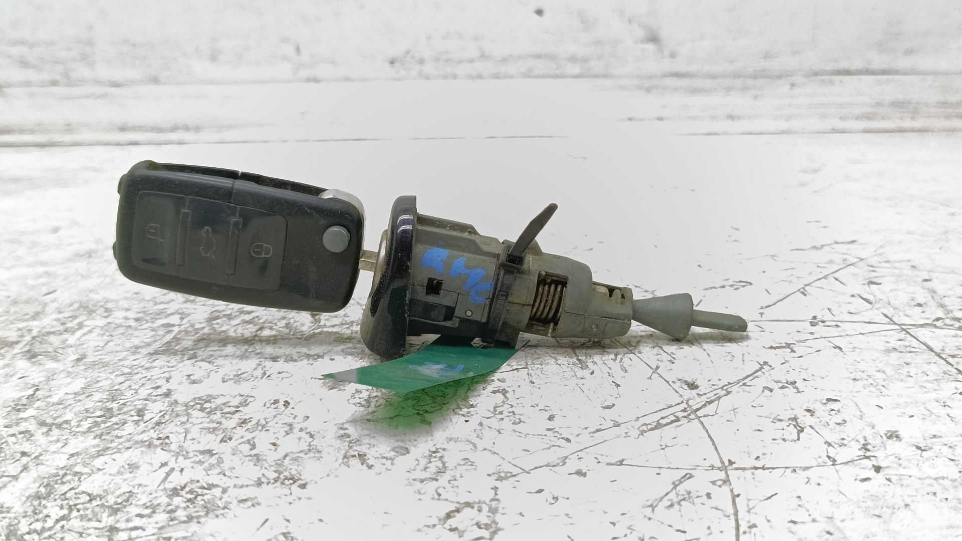 Recambio de bombin puerta delantera izquierda para volkswagen golf v berlina (1k1) gt sport referencia OEM IAM 1K0837167D  