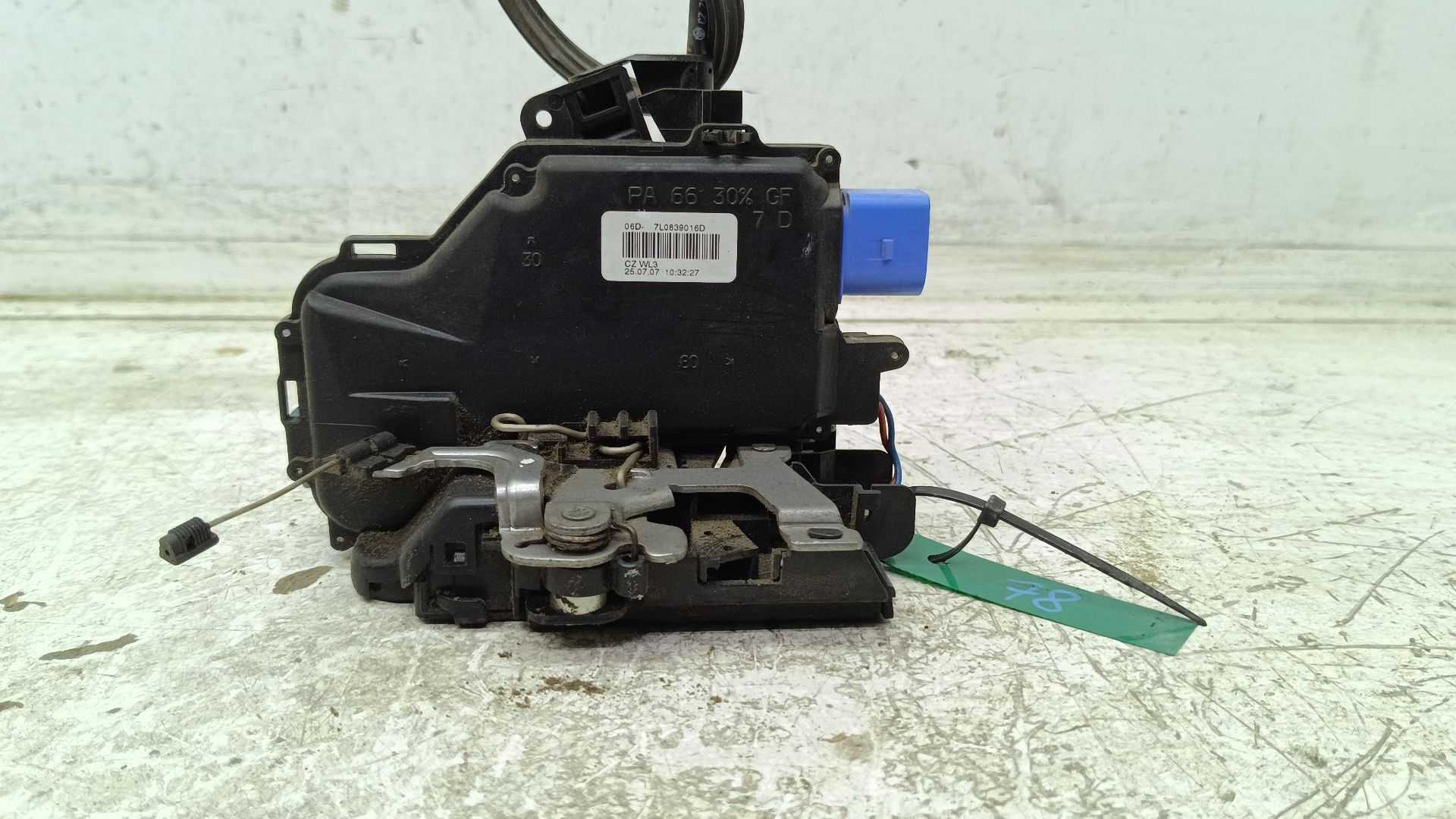 Recambio de cerradura puerta trasera derecha para volkswagen golf v berlina (1k1) gt sport referencia OEM IAM 7L0839016D  