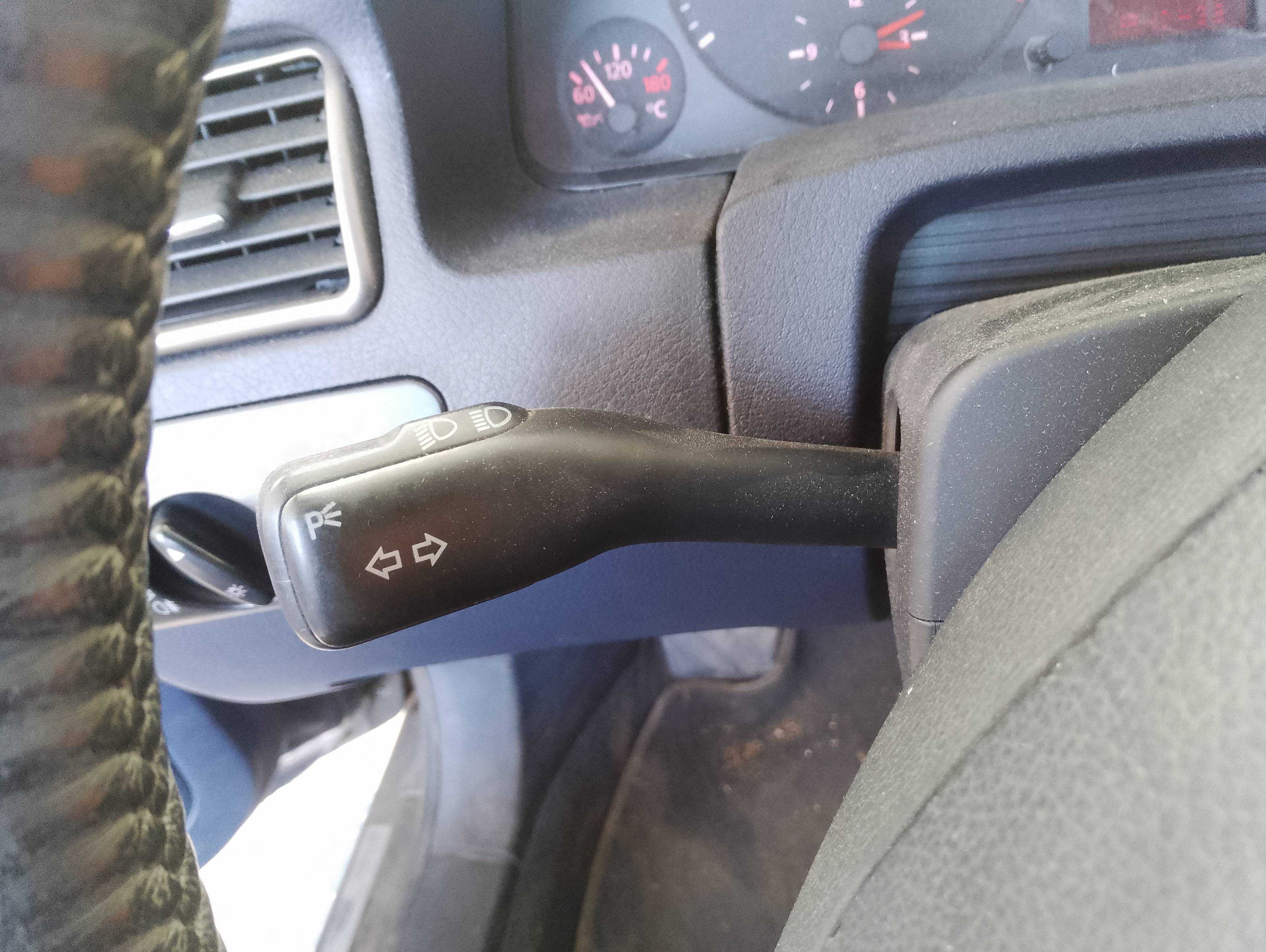 Recambio de mando intermitentes para audi a6 berlina (4b2) 2.8 referencia OEM IAM   