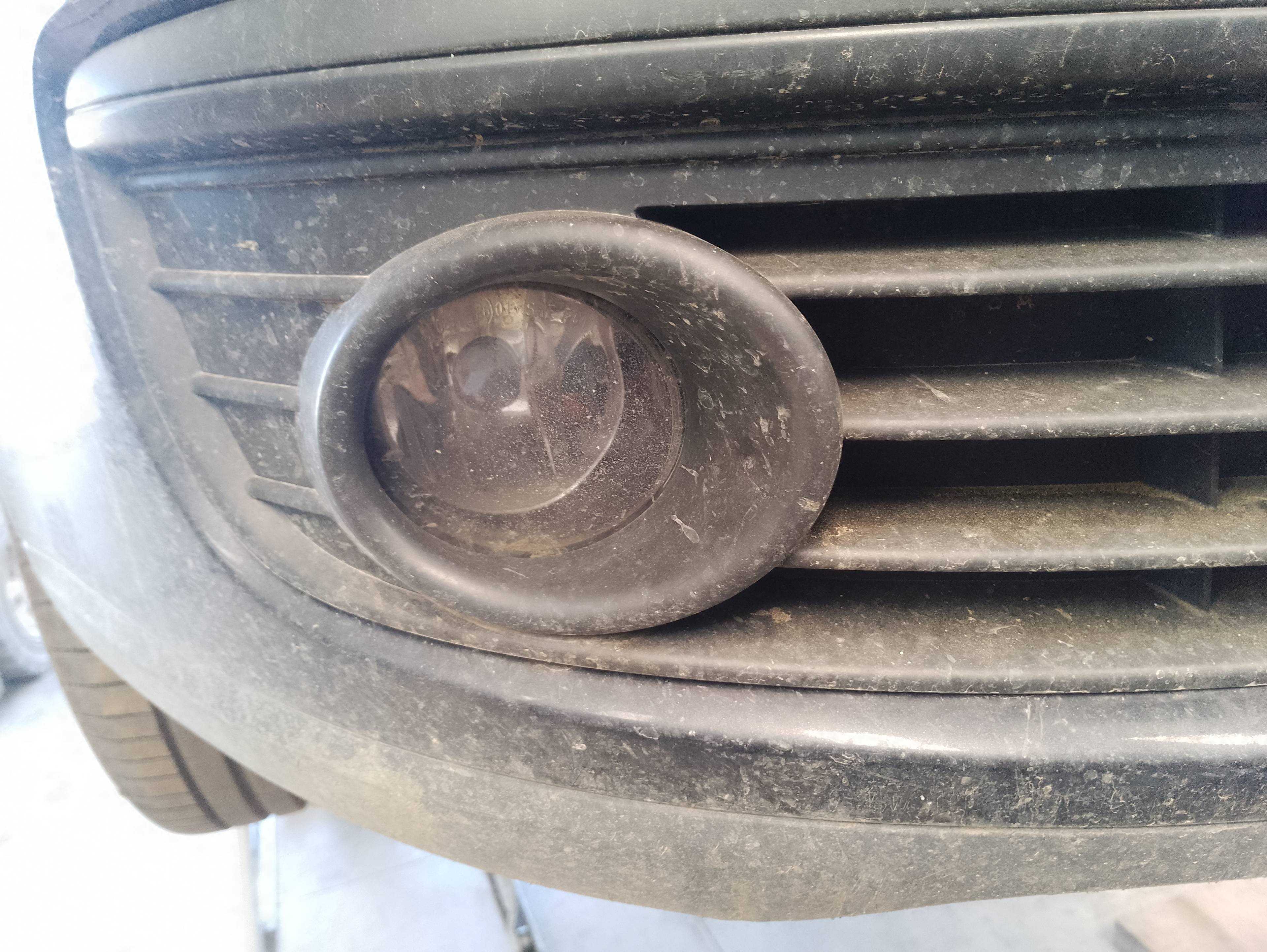 Recambio de faro antiniebla derecho para volkswagen golf v berlina (1k1) gt sport referencia OEM IAM   