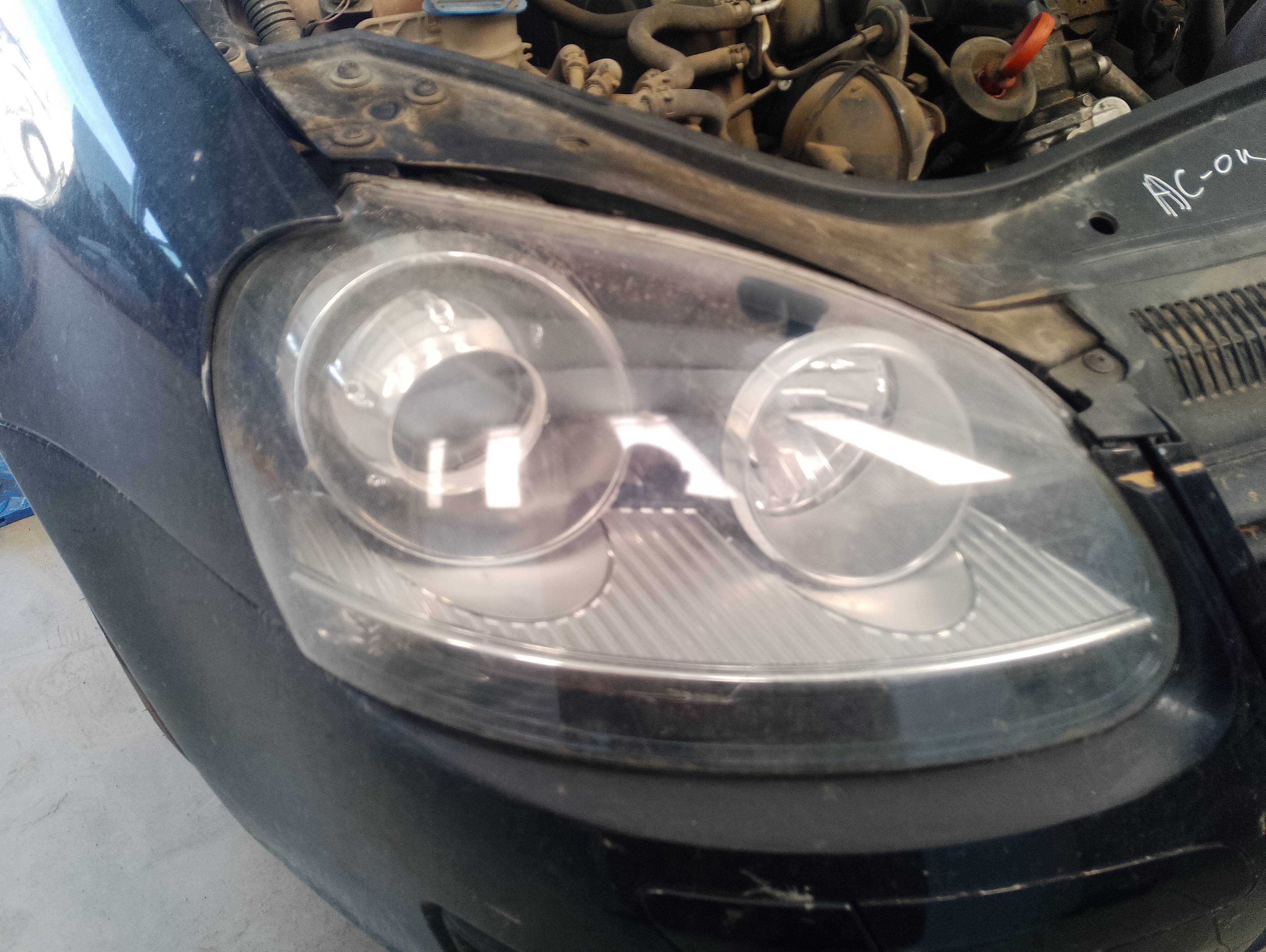 Recambio de faro derecho para volkswagen golf v berlina (1k1) gt sport referencia OEM IAM 1k6941032 0301212272 