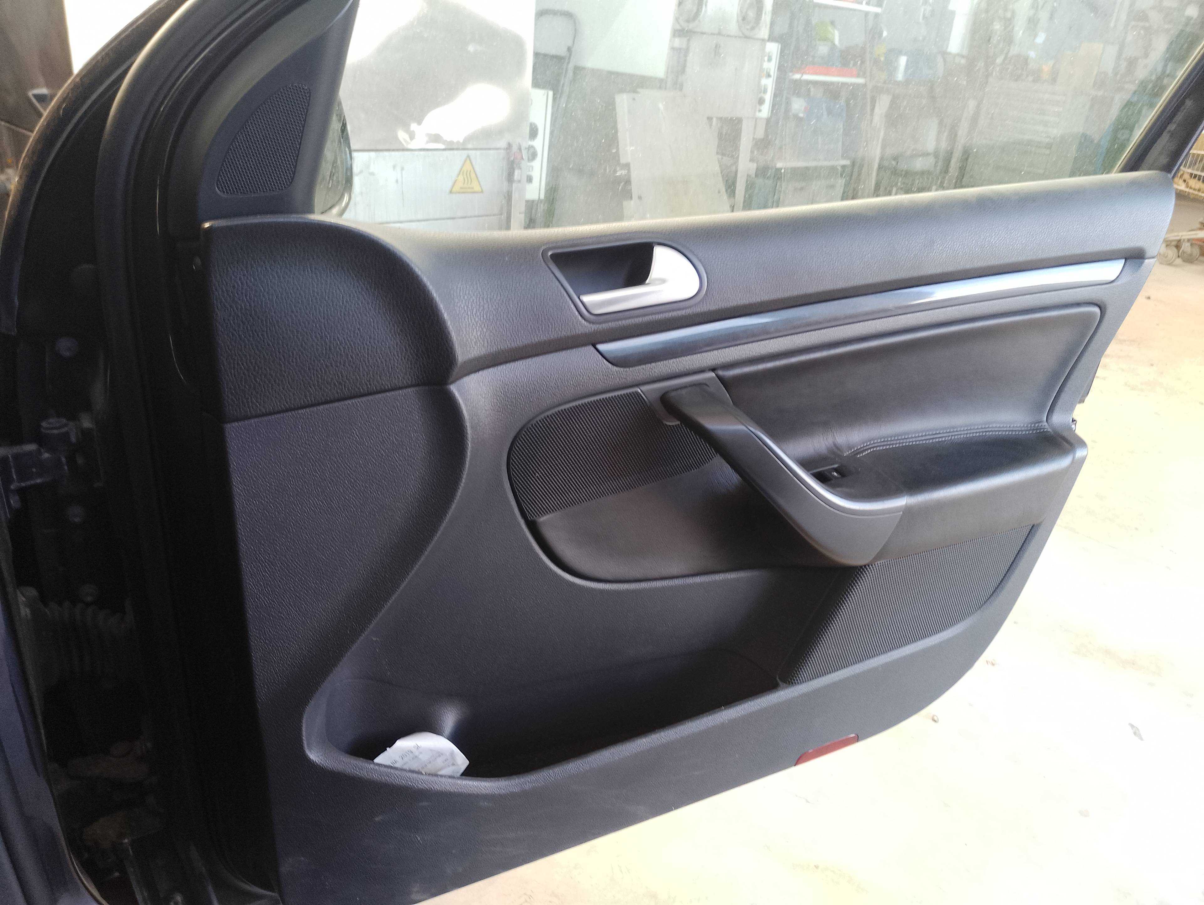 Recambio de guarnecido puerta delantera derecha para volkswagen golf v berlina (1k1) gt sport referencia OEM IAM   