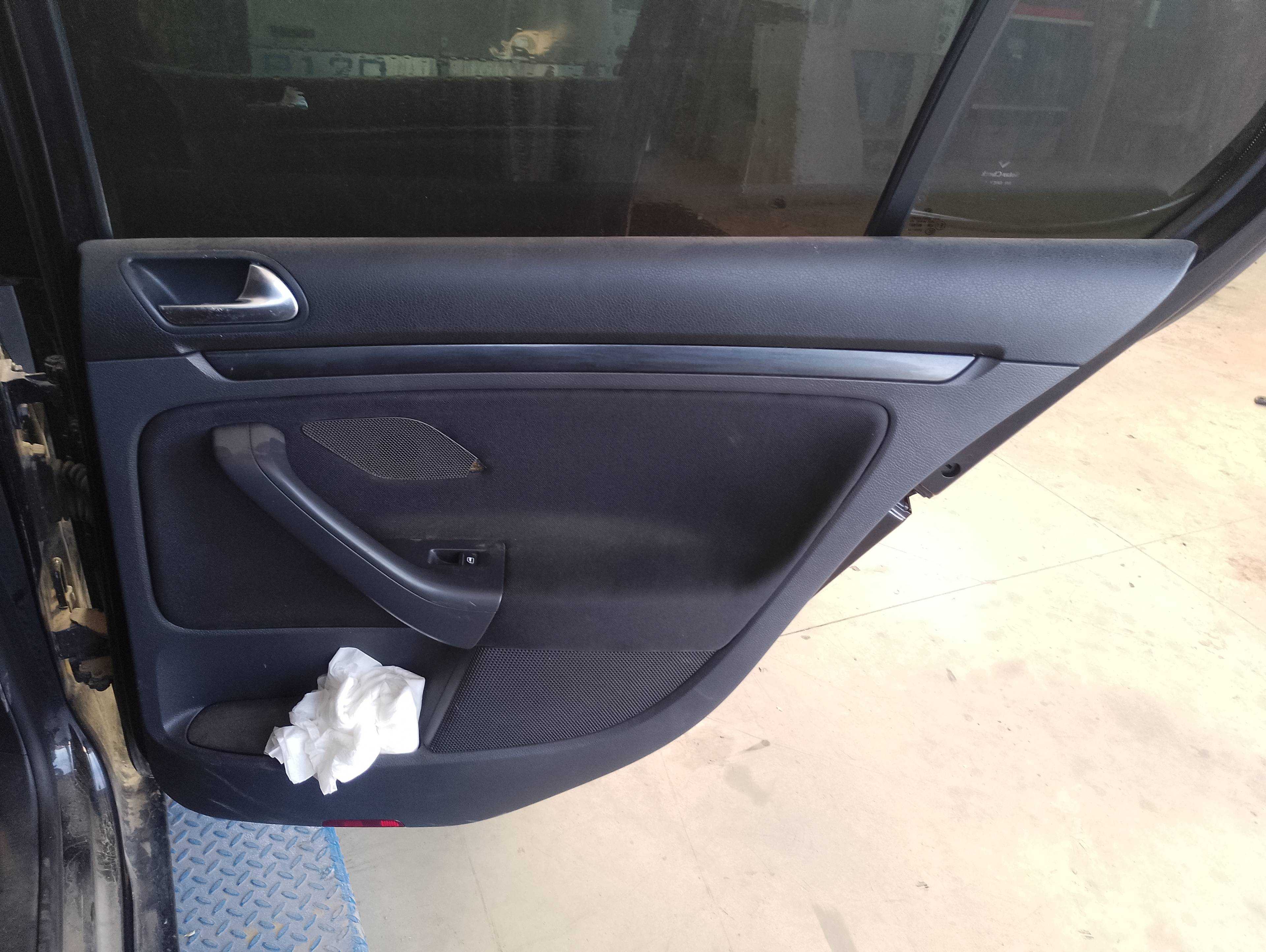 Recambio de guarnecido puerta trasera derecha para volkswagen golf v berlina (1k1) gt sport referencia OEM IAM   
