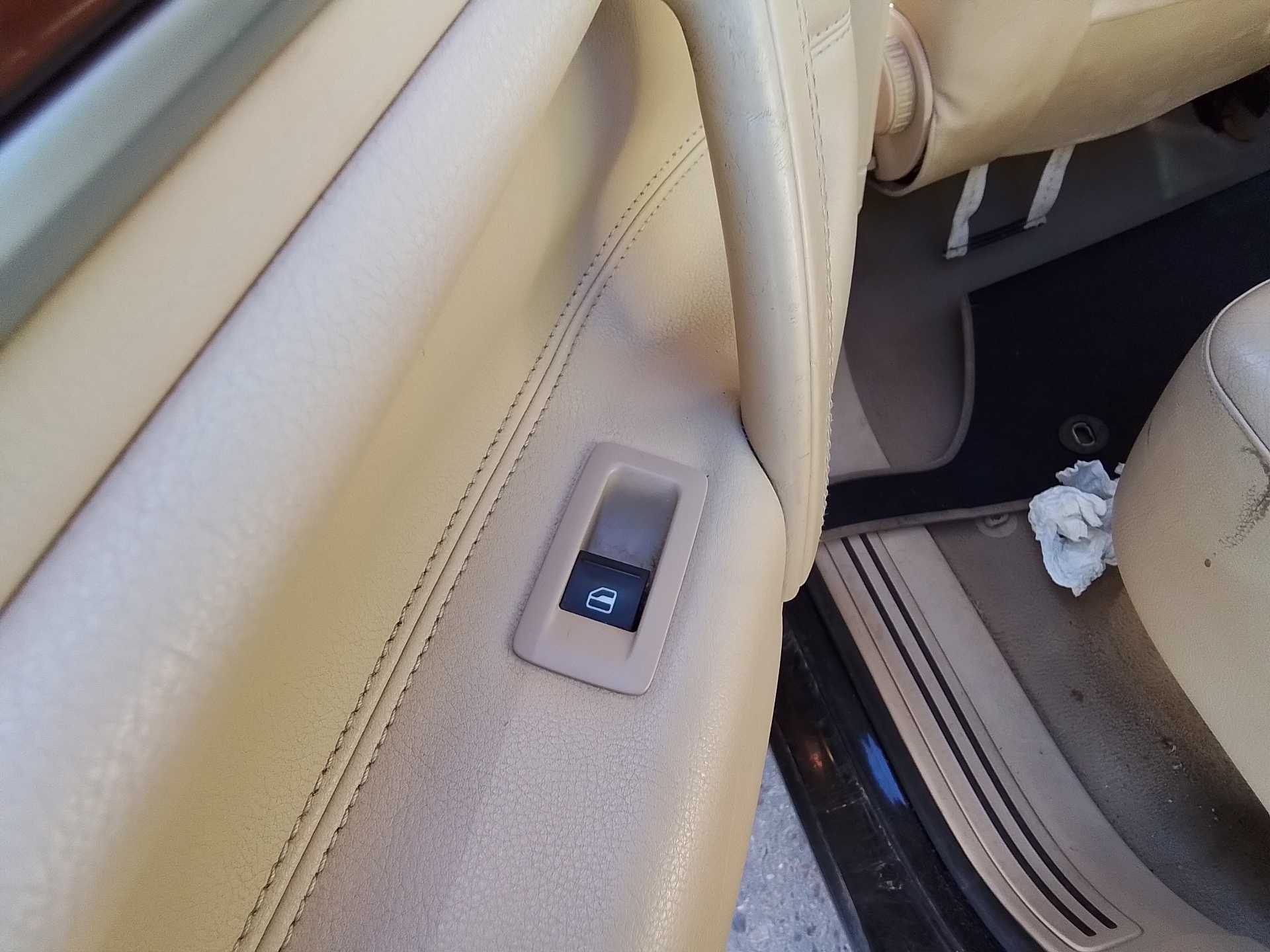 Recambio de mando elevalunas trasero izquierdo para volkswagen touareg (7la) tdi v6 referencia OEM IAM   