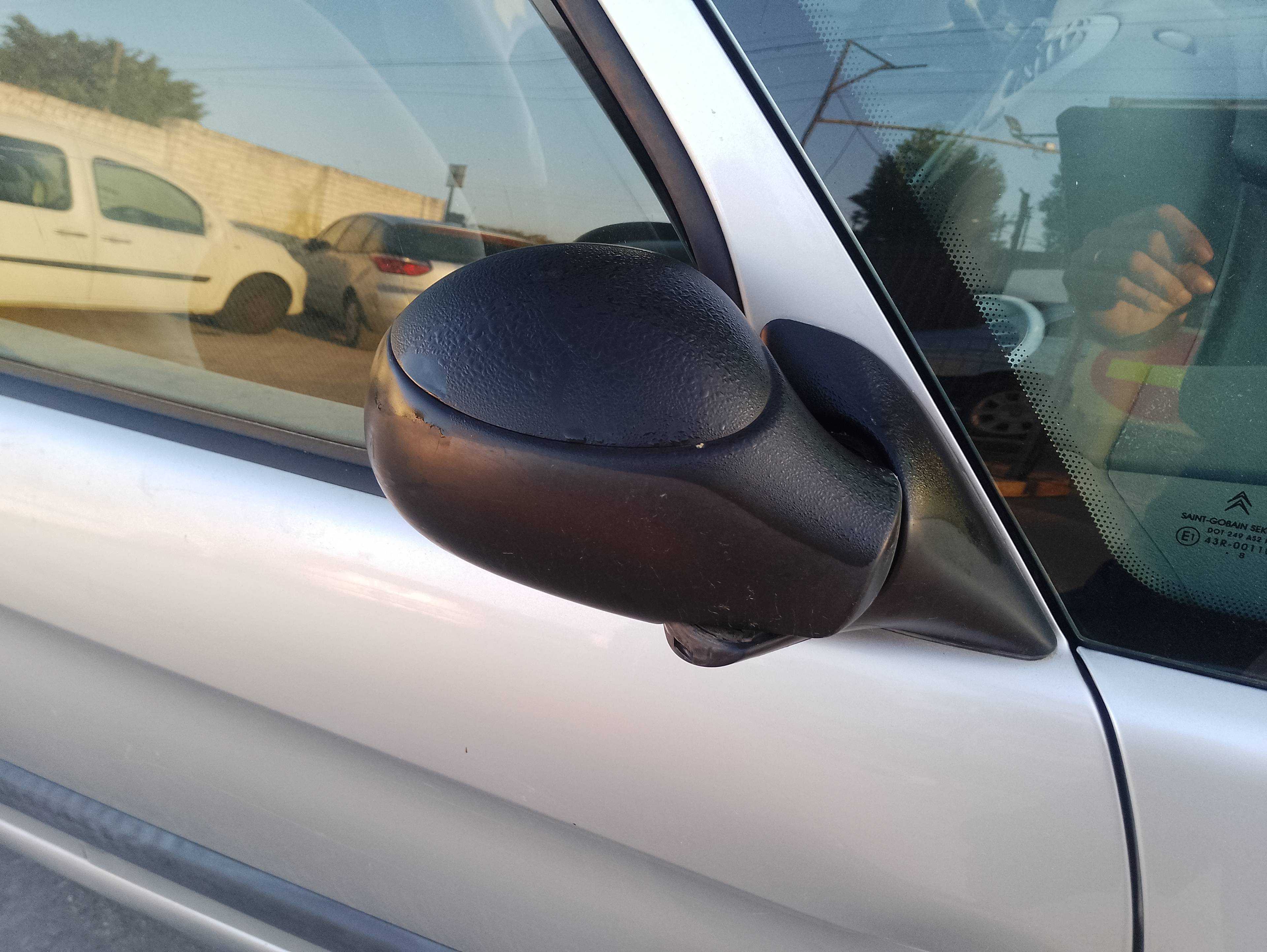 Recambio de retrovisor derecho para citroën xsara picasso 1.6 hdi 90 exclusive referencia OEM IAM   