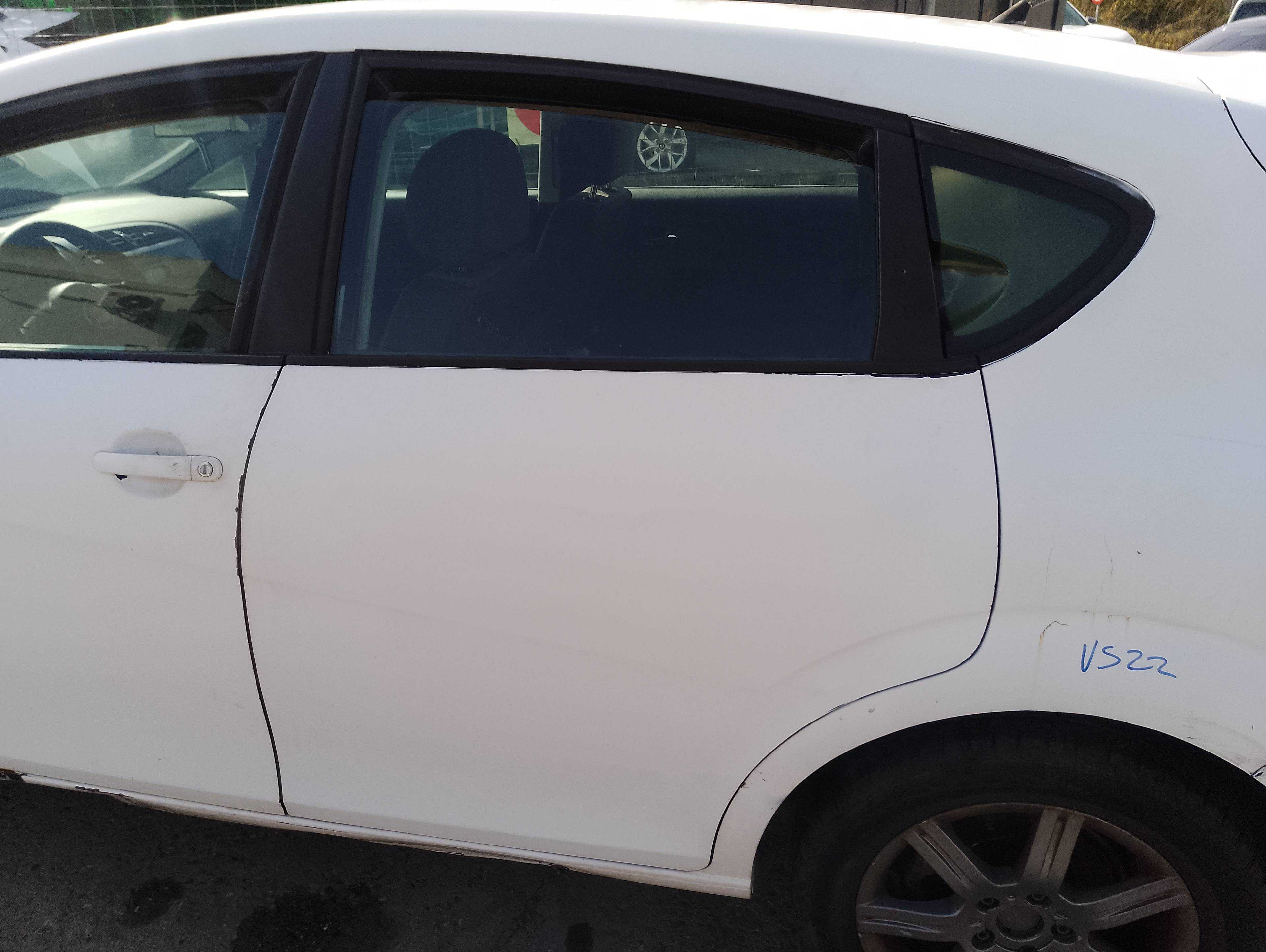 Recambio de puerta trasera izquierda para seat leon (1p1) comfort limited referencia OEM IAM   