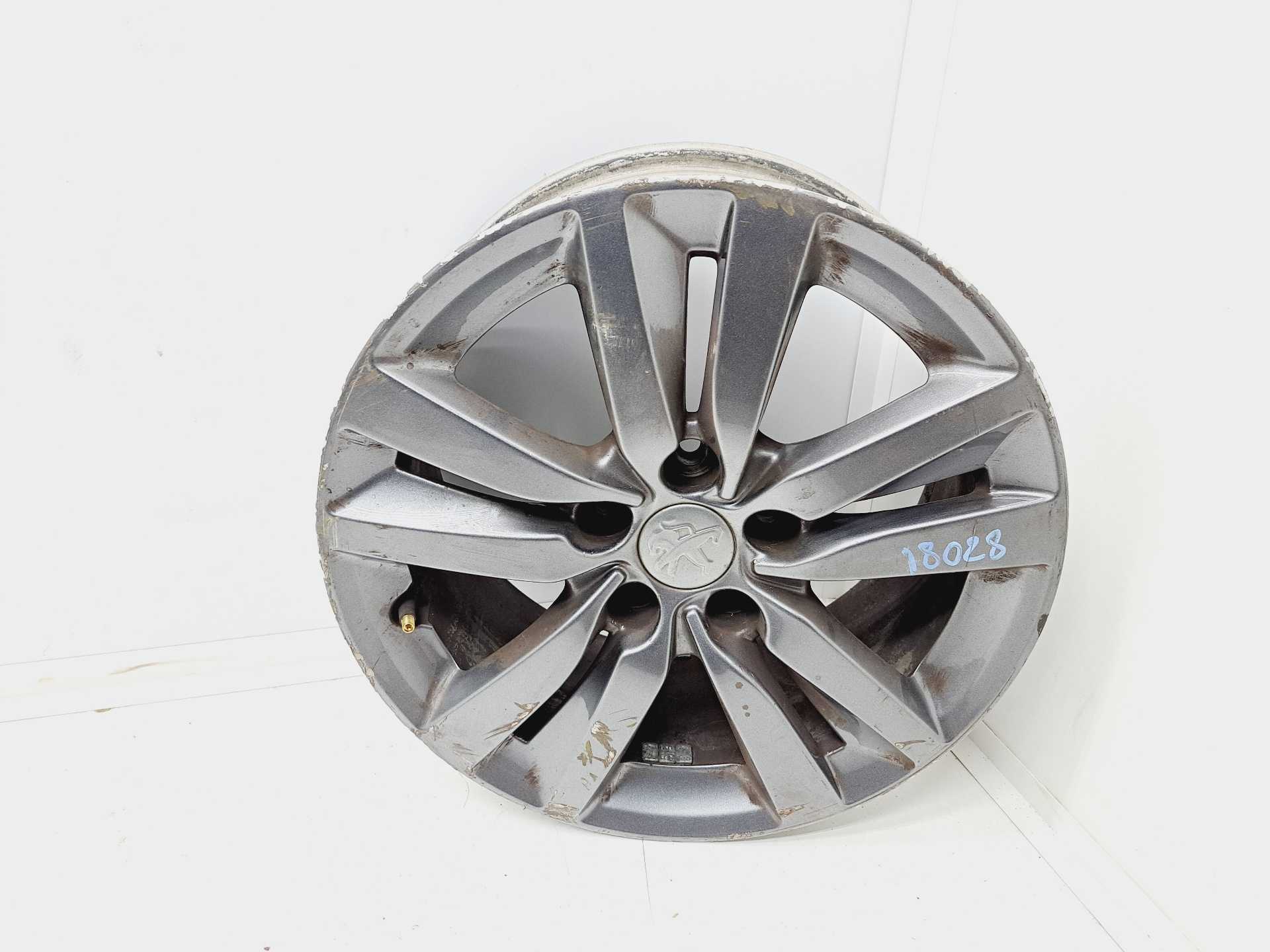 Recambio de llanta para peugeot 308 active referencia OEM IAM 9677989577 R16 