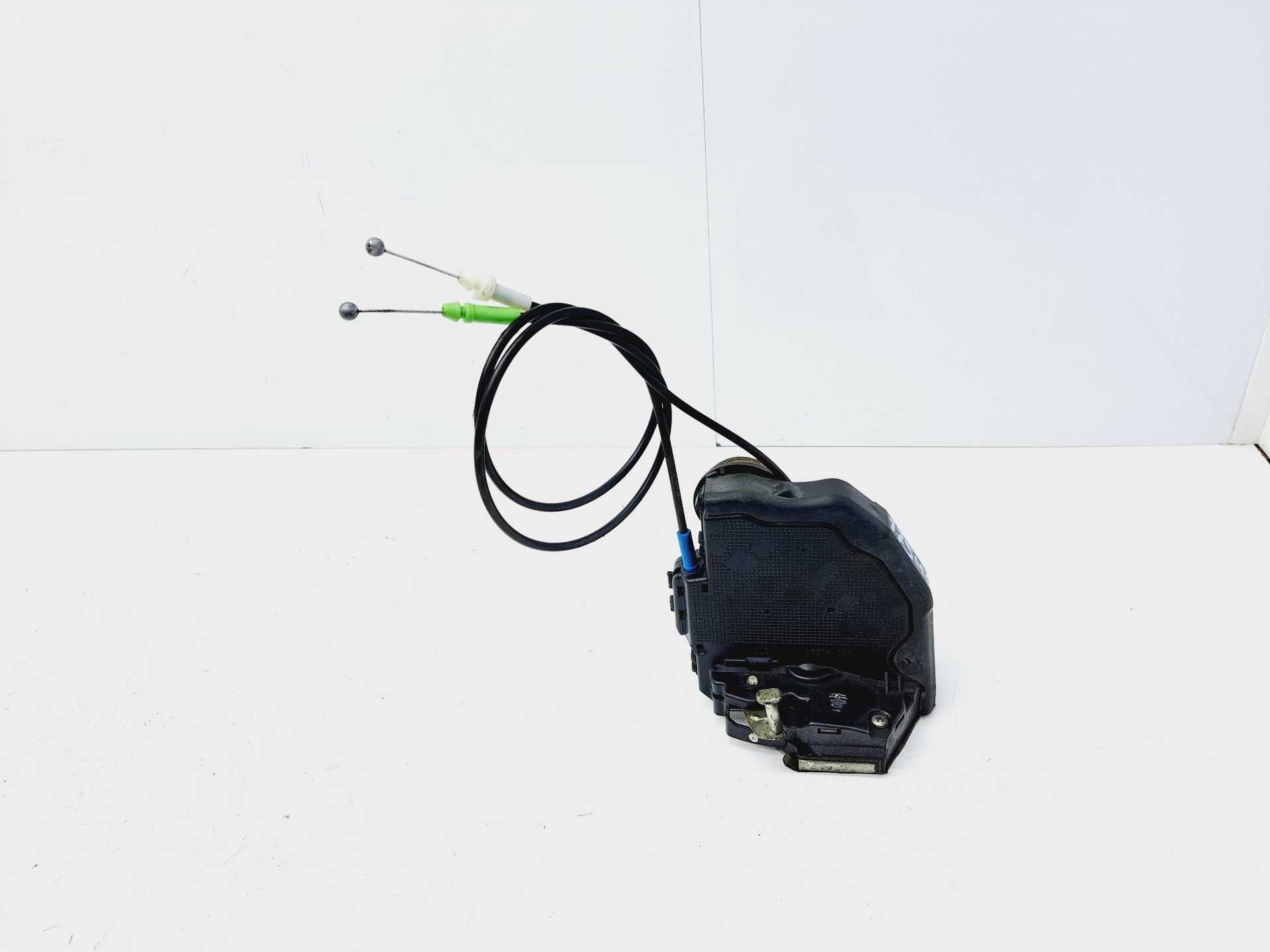 Recambio de cerradura puerta trasera izquierda para toyota auris 1.6 16v cat referencia OEM IAM   