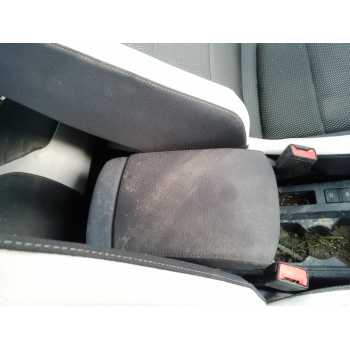 Recambio de apoyabrazos central para volkswagen t-roc advance r-line referencia OEM IAM   