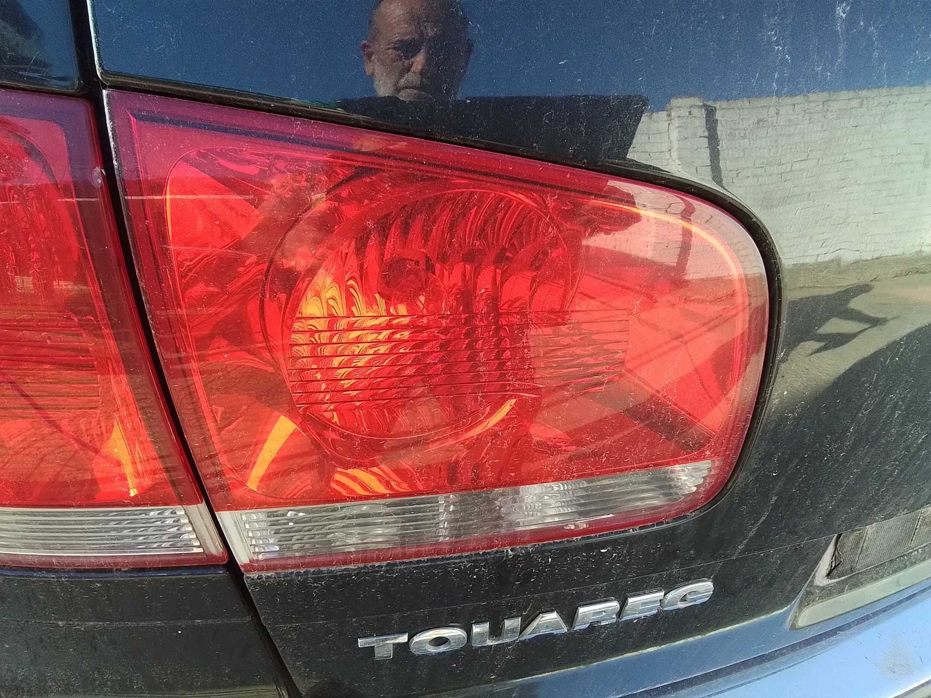 Recambio de piloto porton trasero izquierdo para volkswagen touareg (7la) tdi v6 referencia OEM IAM   