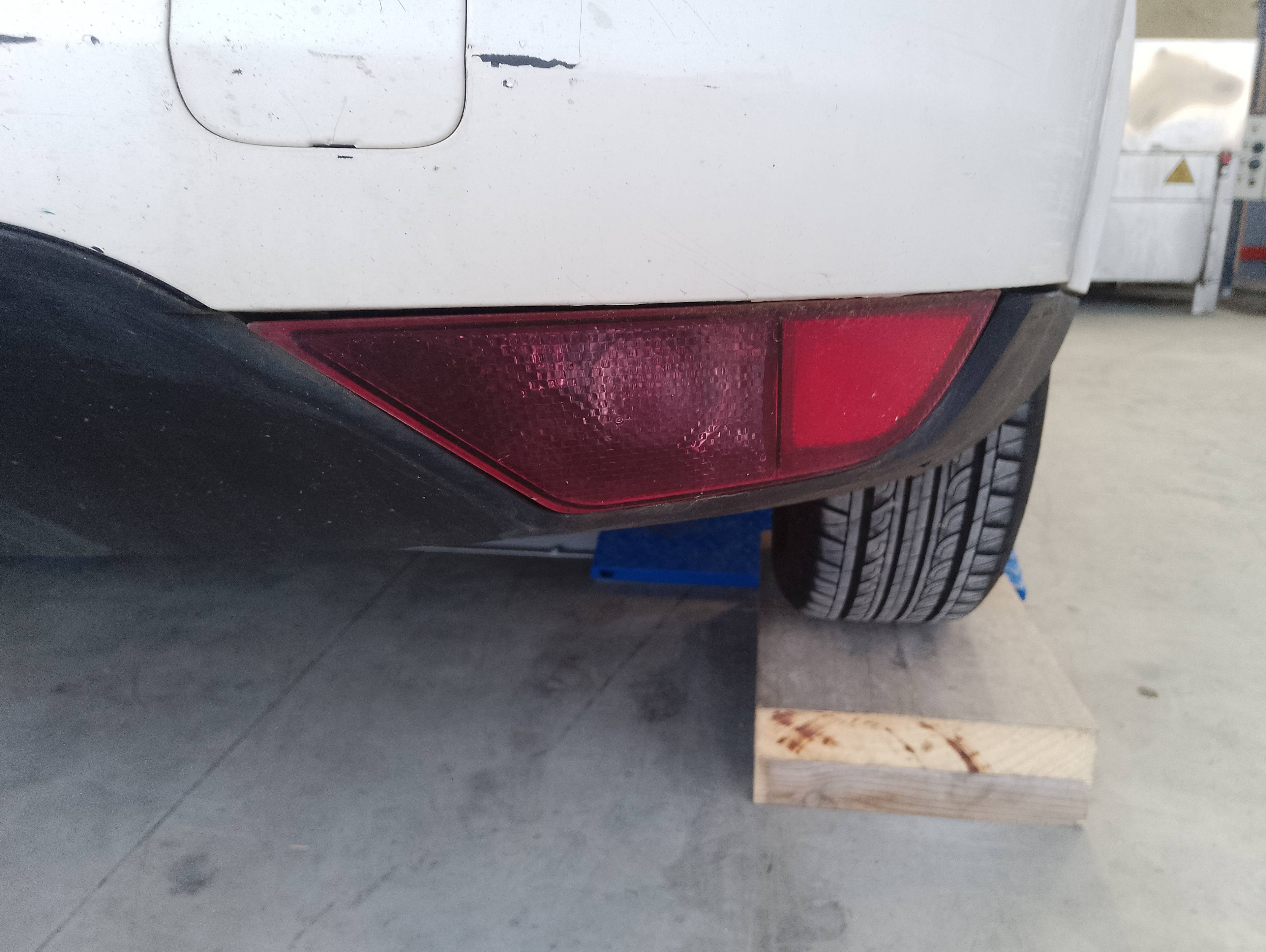 Recambio de faro antiniebla trasero derecho para seat toledo (5p2) exclusive referencia OEM IAM   