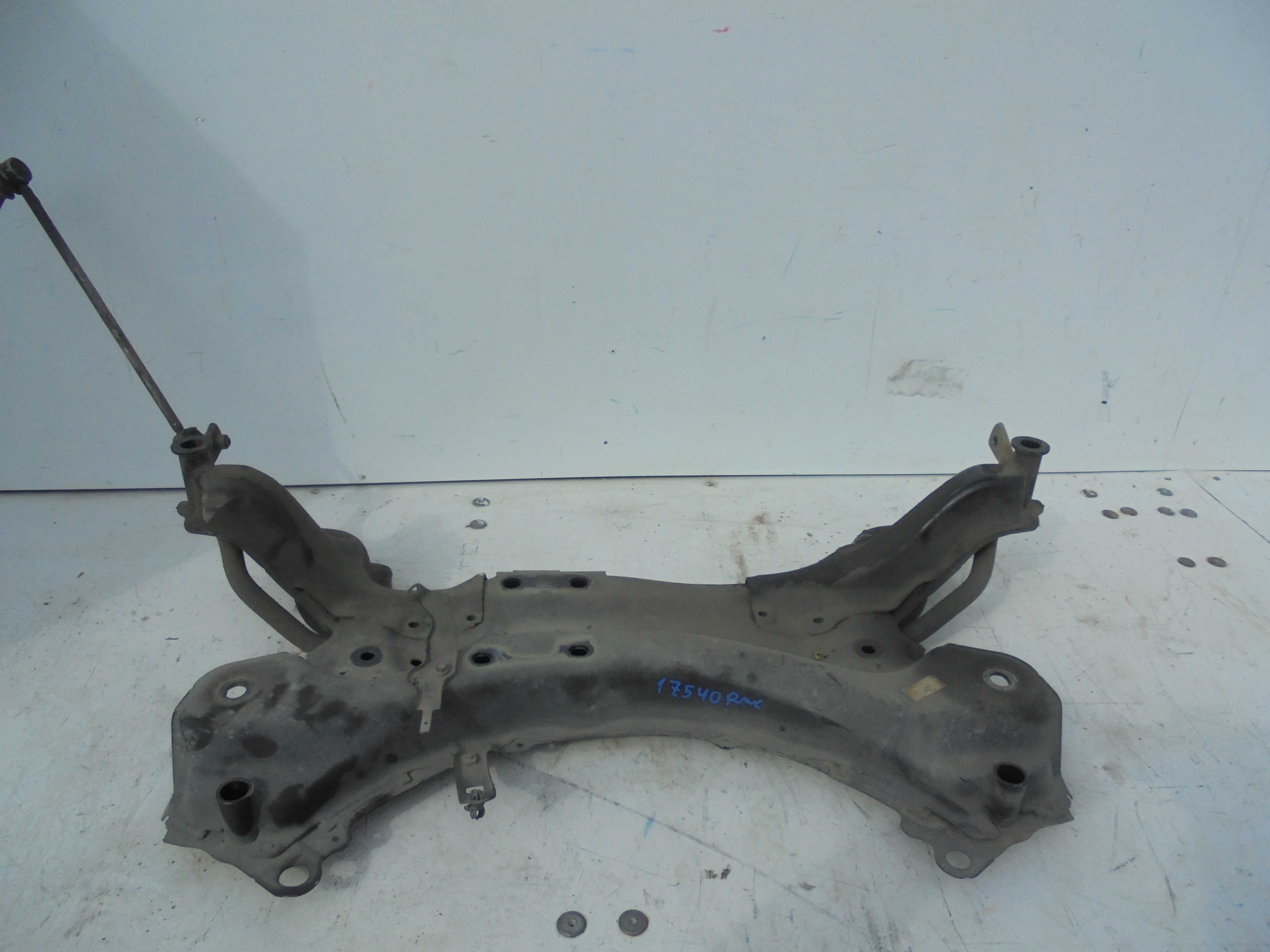Recambio de cuna motor para toyota auris 1.6 16v cat referencia OEM IAM   