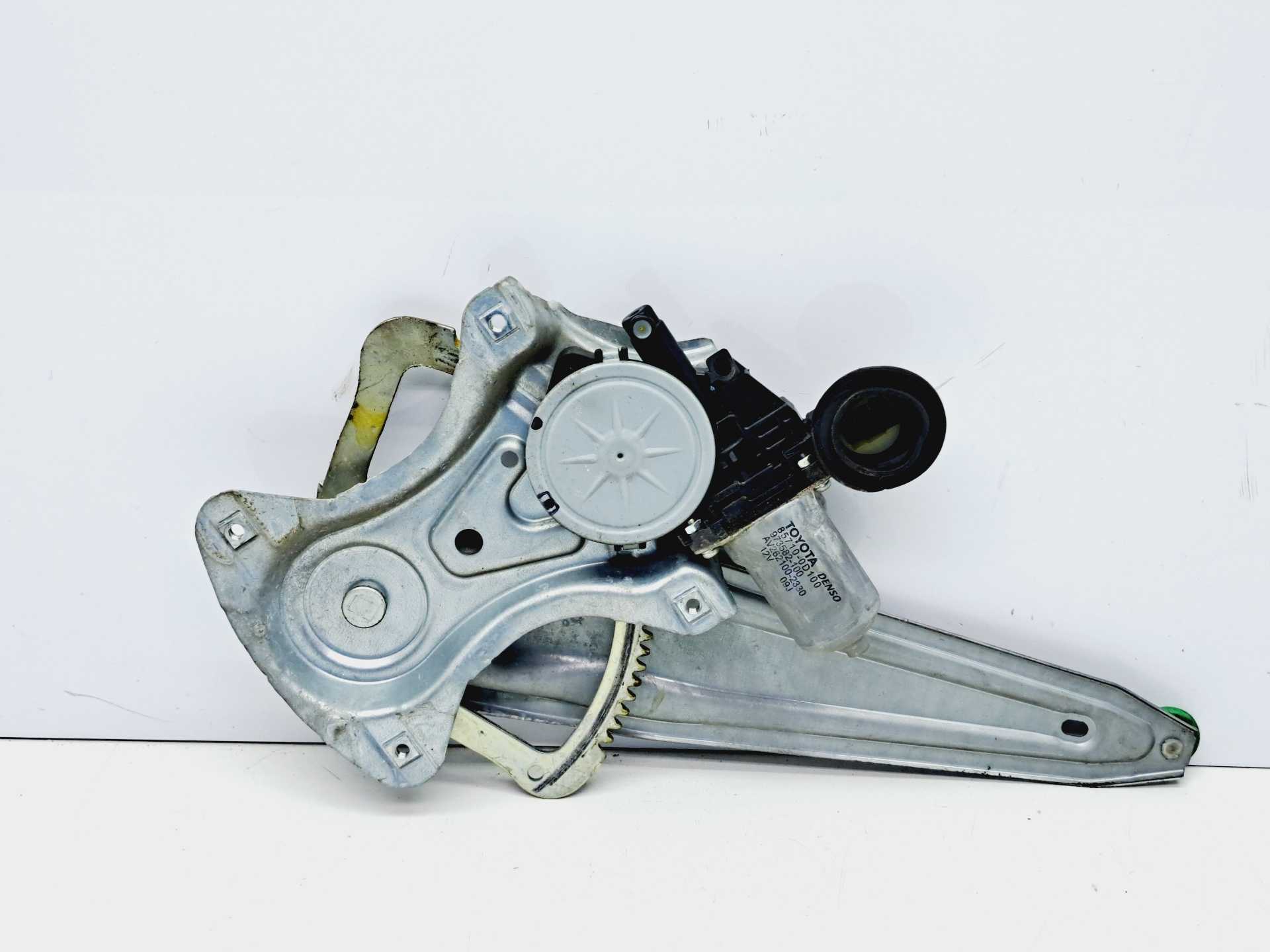 Recambio de elevalunas trasero izquierdo para toyota auris 1.6 16v cat referencia OEM IAM 857100D100 973582100 DENSO