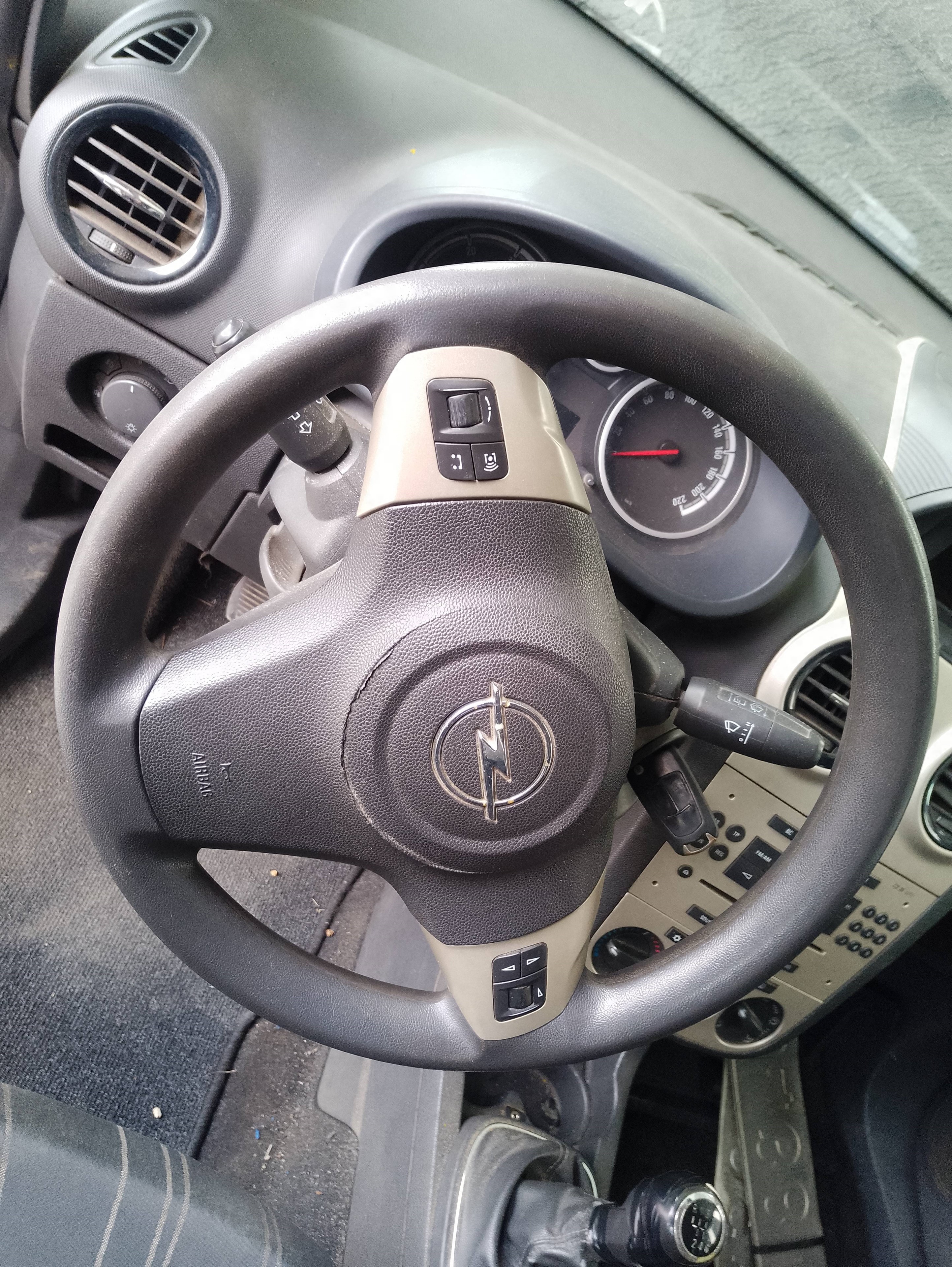 Recambio de volante para opel corsa d cosmo referencia OEM IAM   