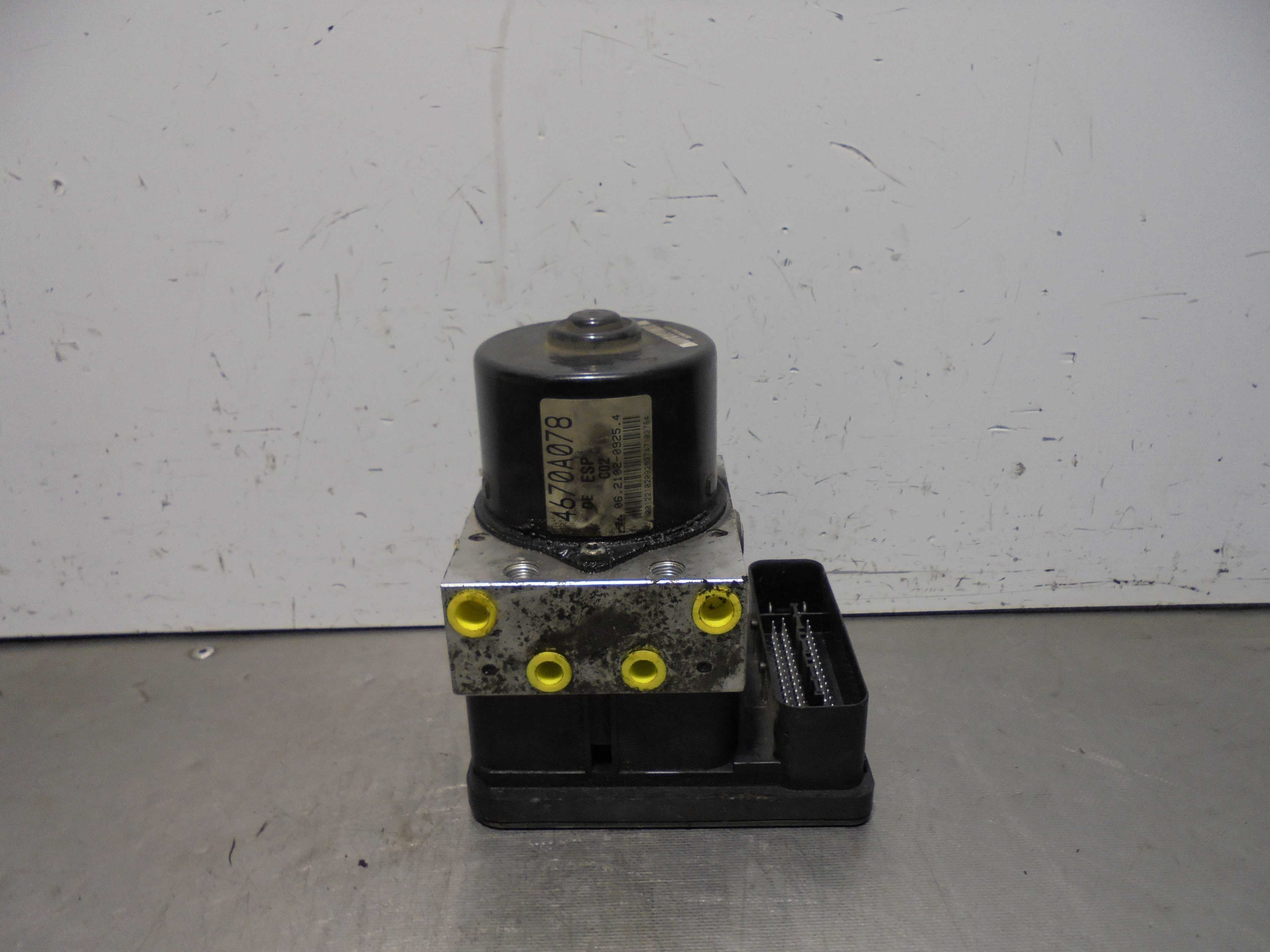 Recambio de abs para mitsubishi grandis (na0w) 2.0 di-d cat referencia OEM IAM 4670A078 ATE 