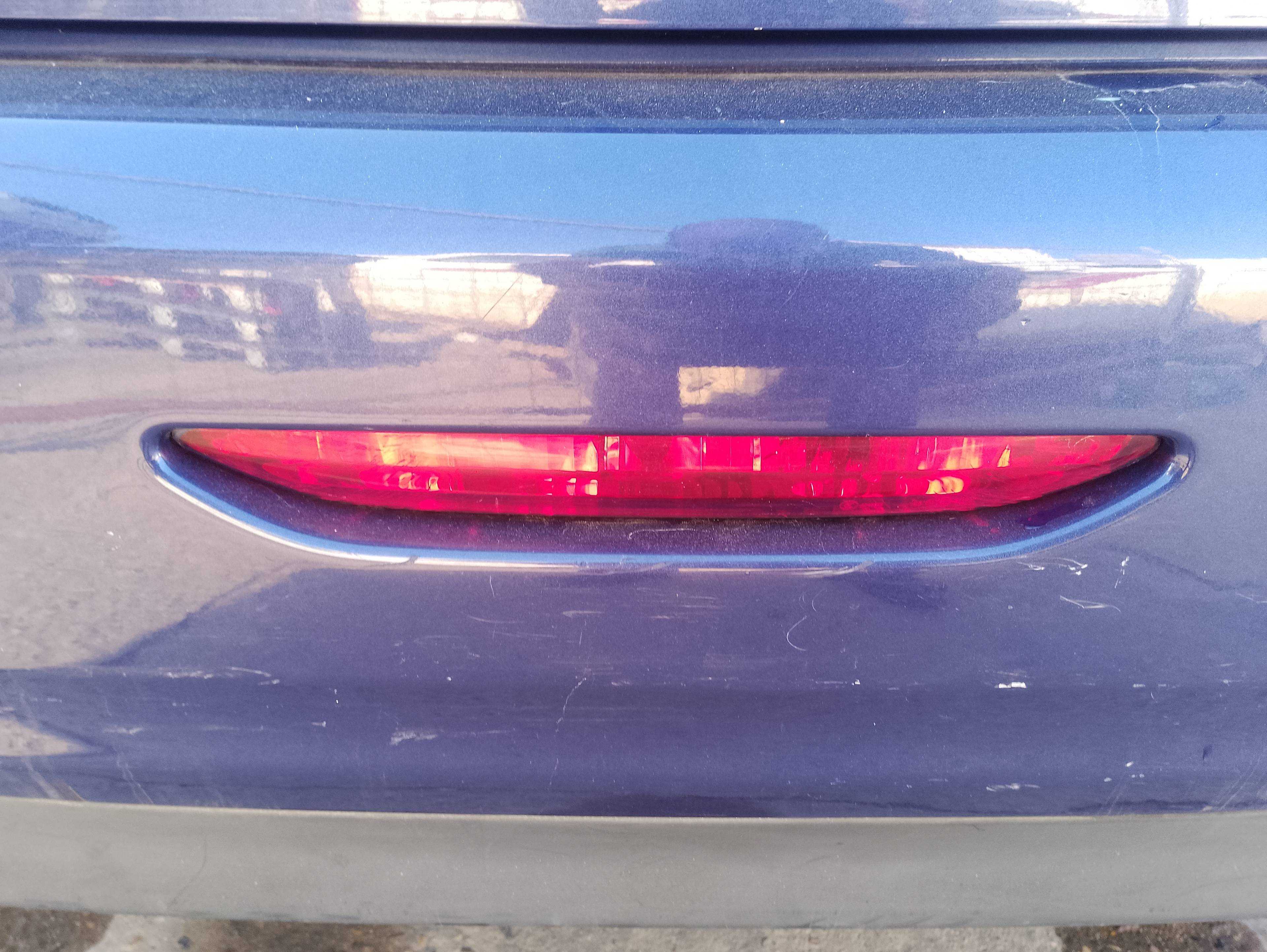 Recambio de faro antiniebla trasero central para peugeot 208 access referencia OEM IAM   