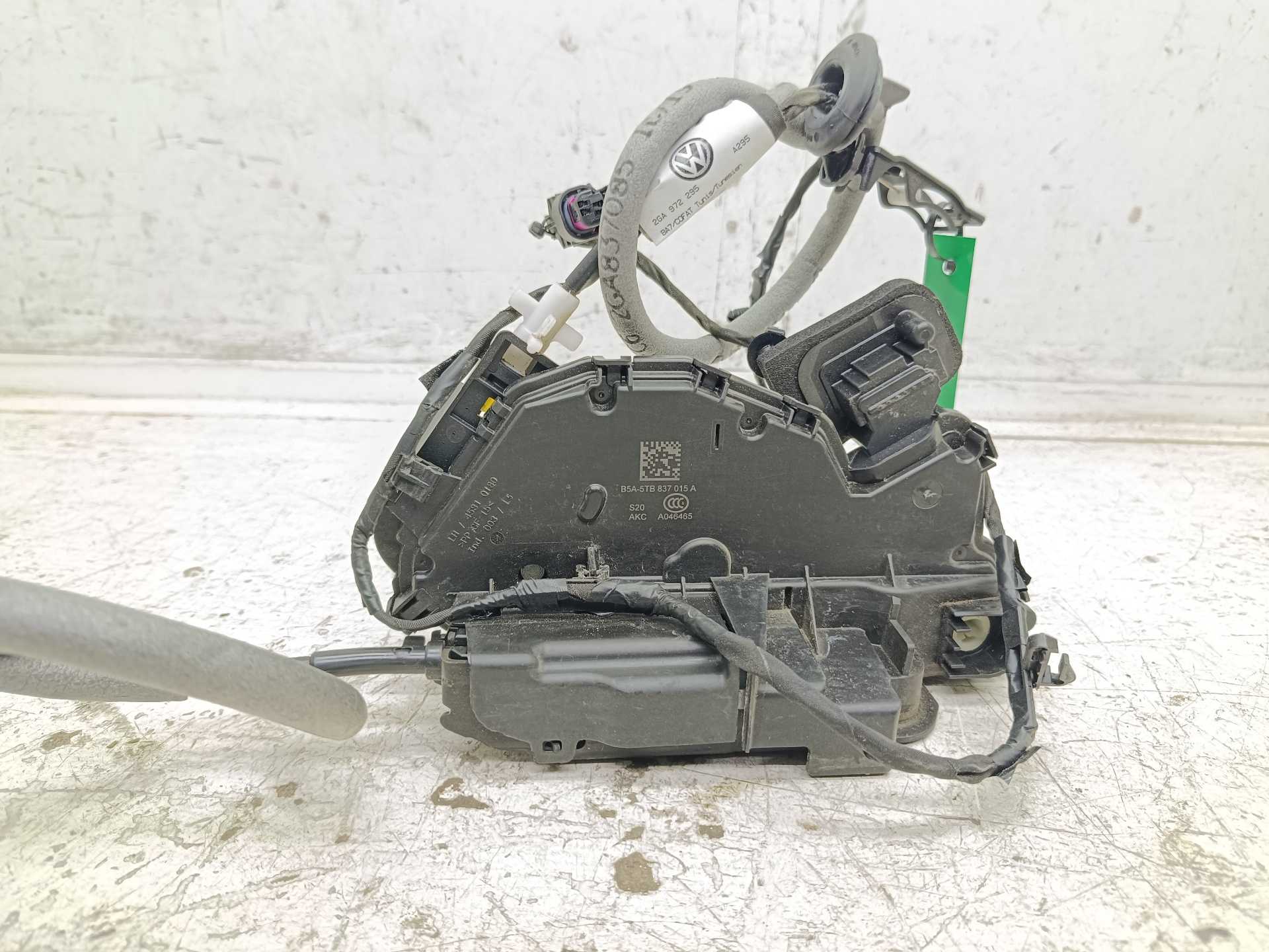 Recambio de cerradura puerta delantera izquierda para volkswagen t-roc advance r-line referencia OEM IAM 5TB837015A  