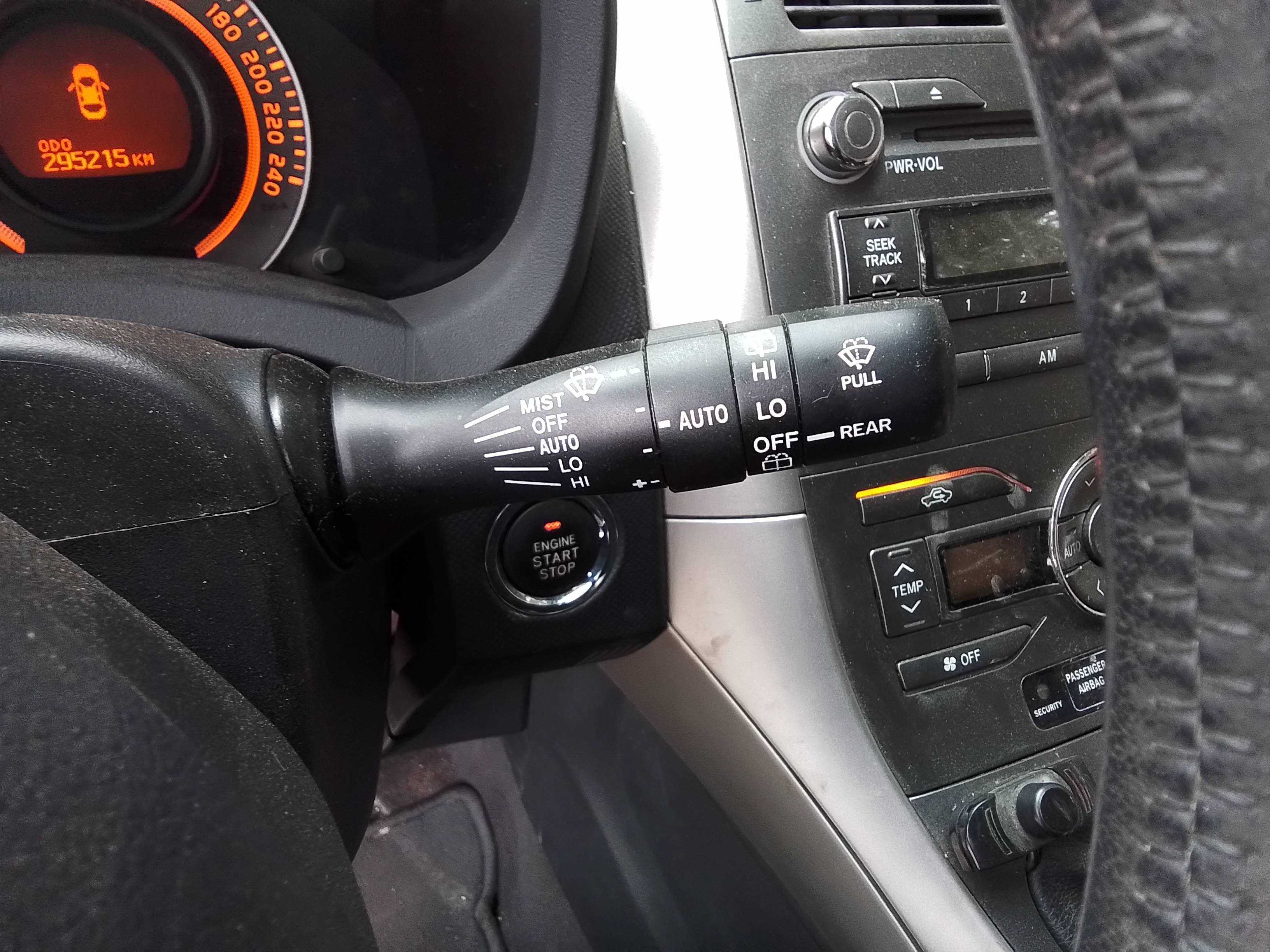 Recambio de mando limpia para toyota auris 1.6 16v cat referencia OEM IAM   