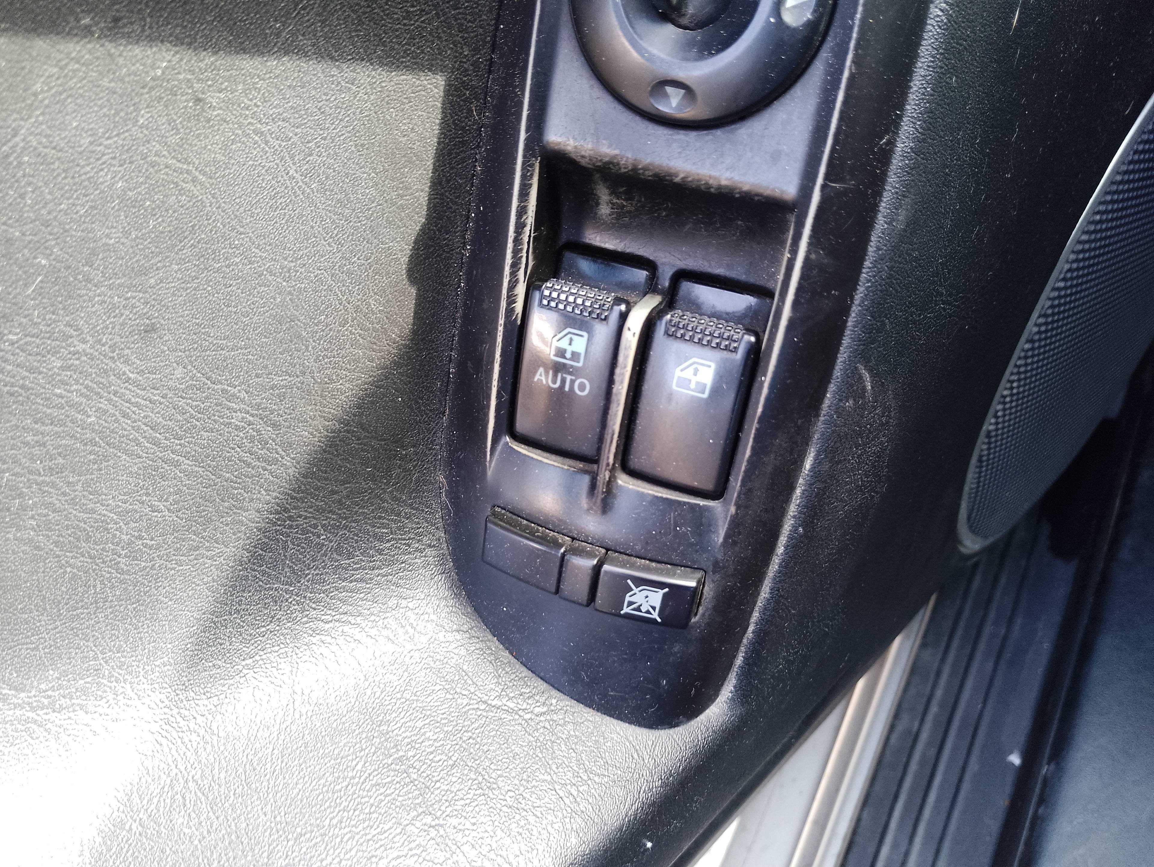 Recambio de mando elevalunas delantero izquierdo para hyundai coupe (gk) 2.0 fx full referencia OEM IAM   