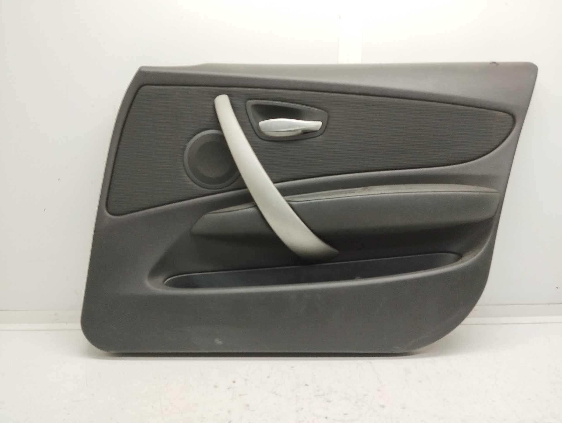 Recambio de guarnecido puerta delantera derecha para bmw serie 1 berlina (e81/e87) 118d referencia OEM IAM 51416975300 10628510 