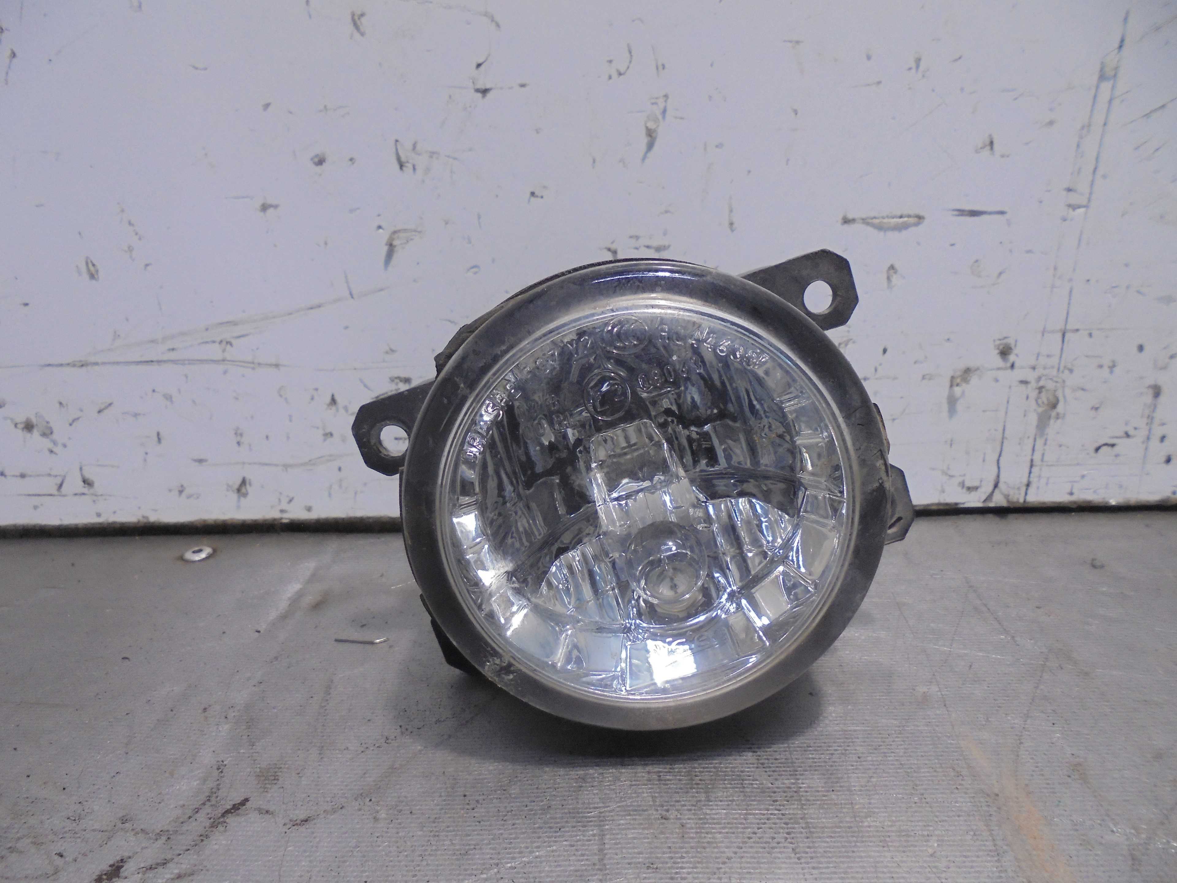 Recambio de faro antiniebla derecho para ford ecosport titanium referencia OEM IAM AV1119D629CA VALEO 