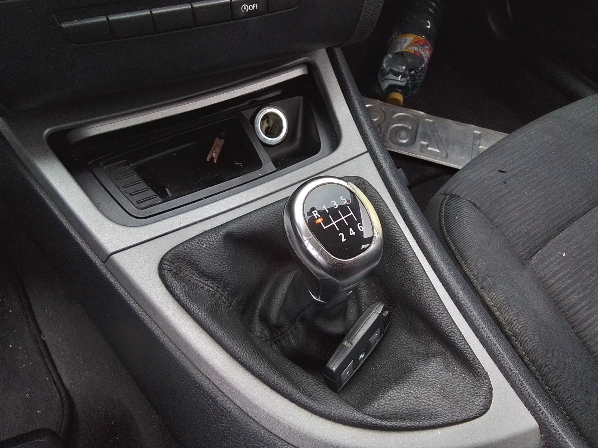 Recambio de palanca cambio para bmw serie 1 berlina (e81/e87) 118d referencia OEM IAM   
