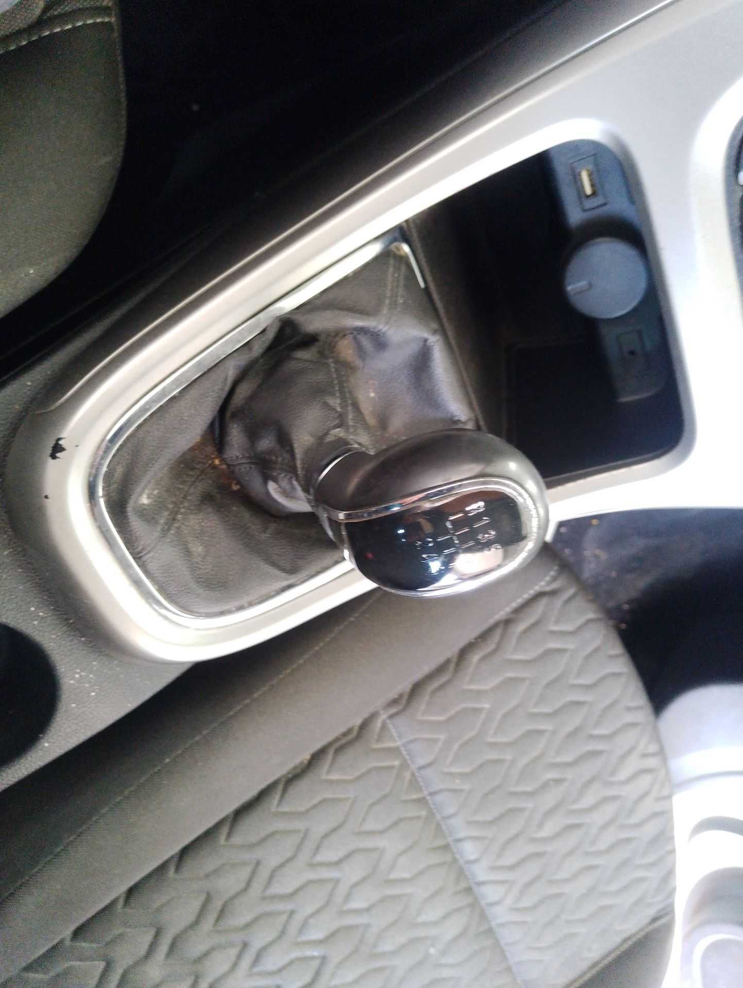 Recambio de palanca cambio para opel astra j (p10) 1.7 cdti (68) referencia OEM IAM 55563829  
