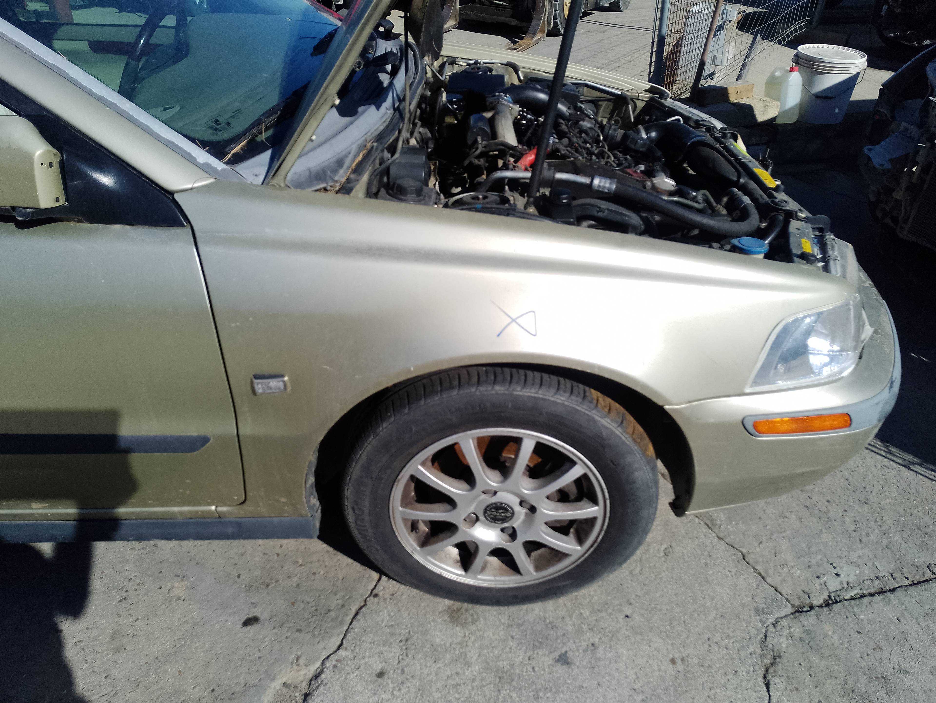 Recambio de aleta delantera derecha para volvo s40 berlina 1.9 d+ (85kw) referencia OEM IAM   