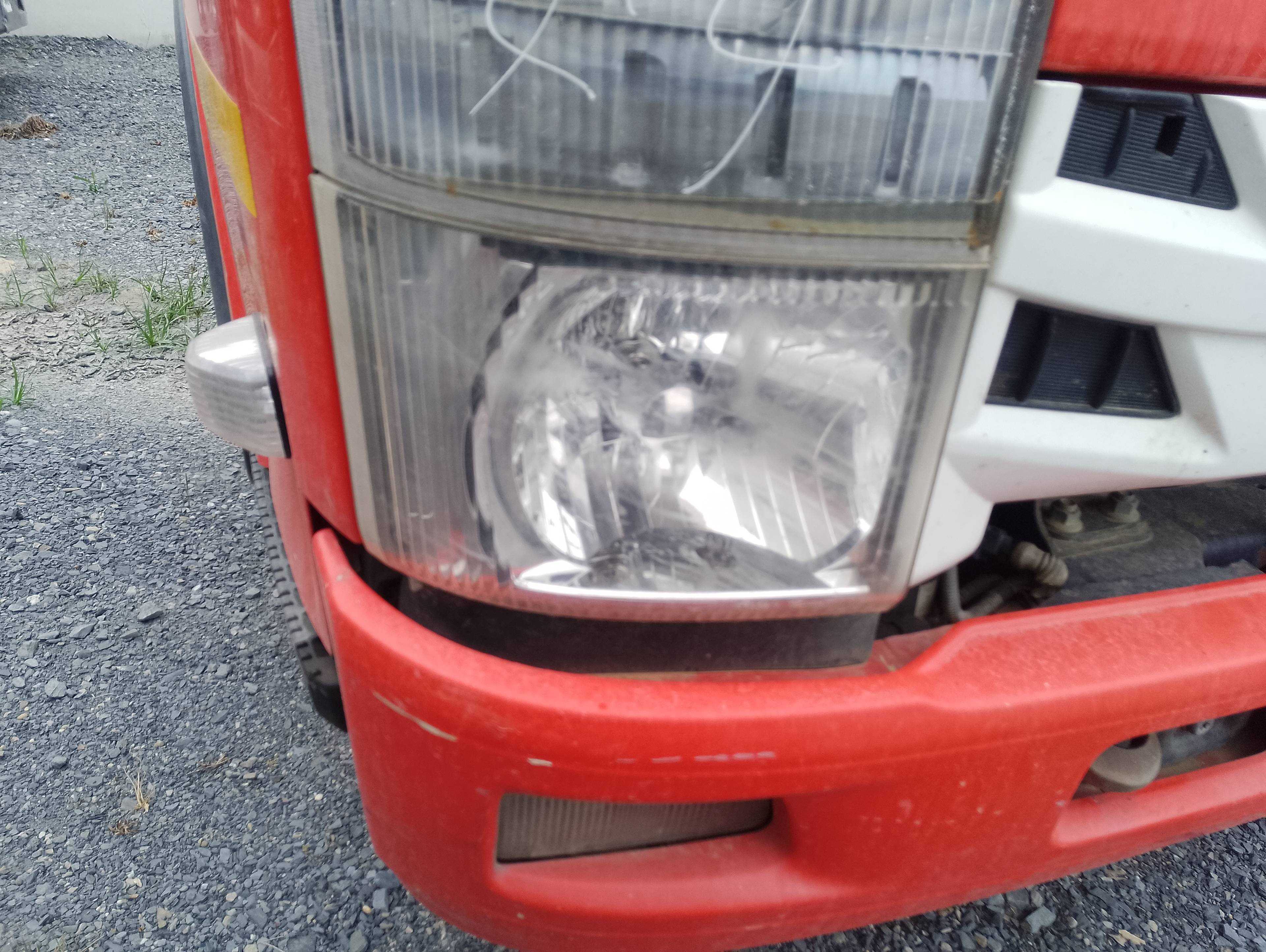 Recambio de faro derecho para isuzu p60 3.0 diesel referencia OEM IAM   