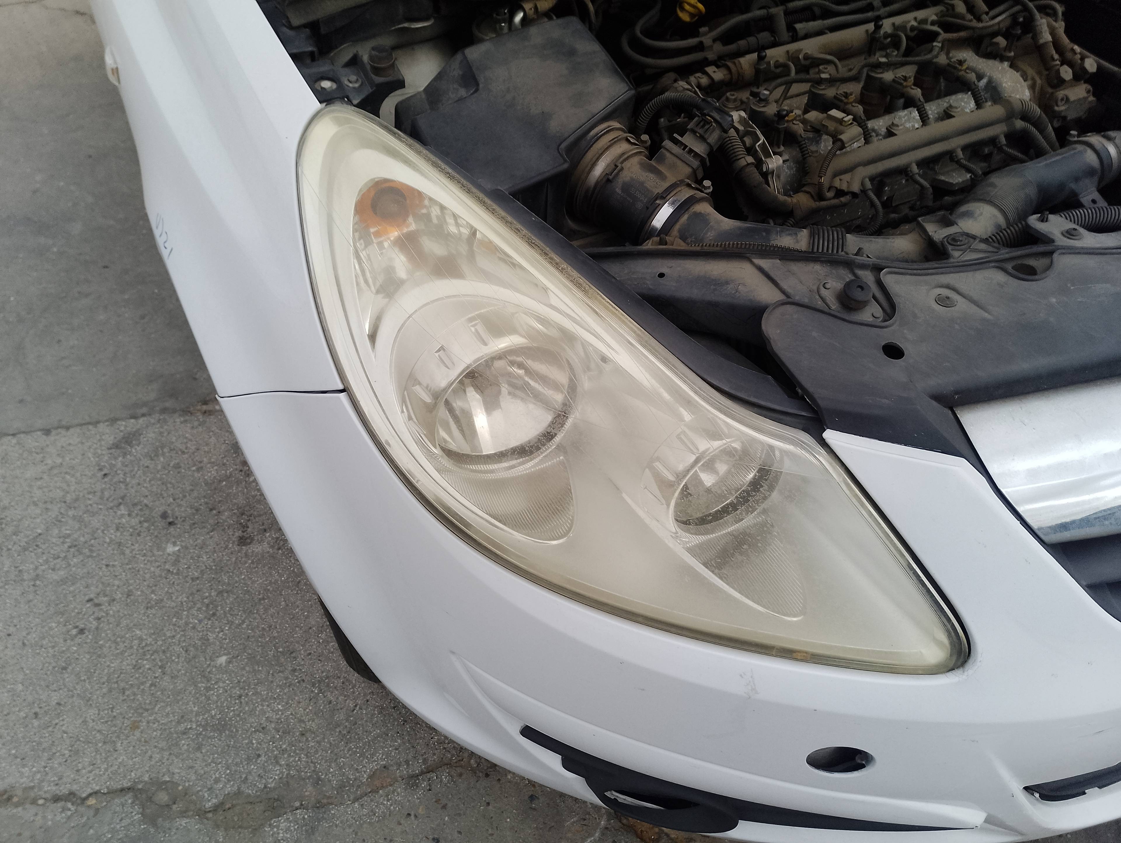 Recambio de faro derecho para opel corsa d ´´111 years´´ referencia OEM IAM   