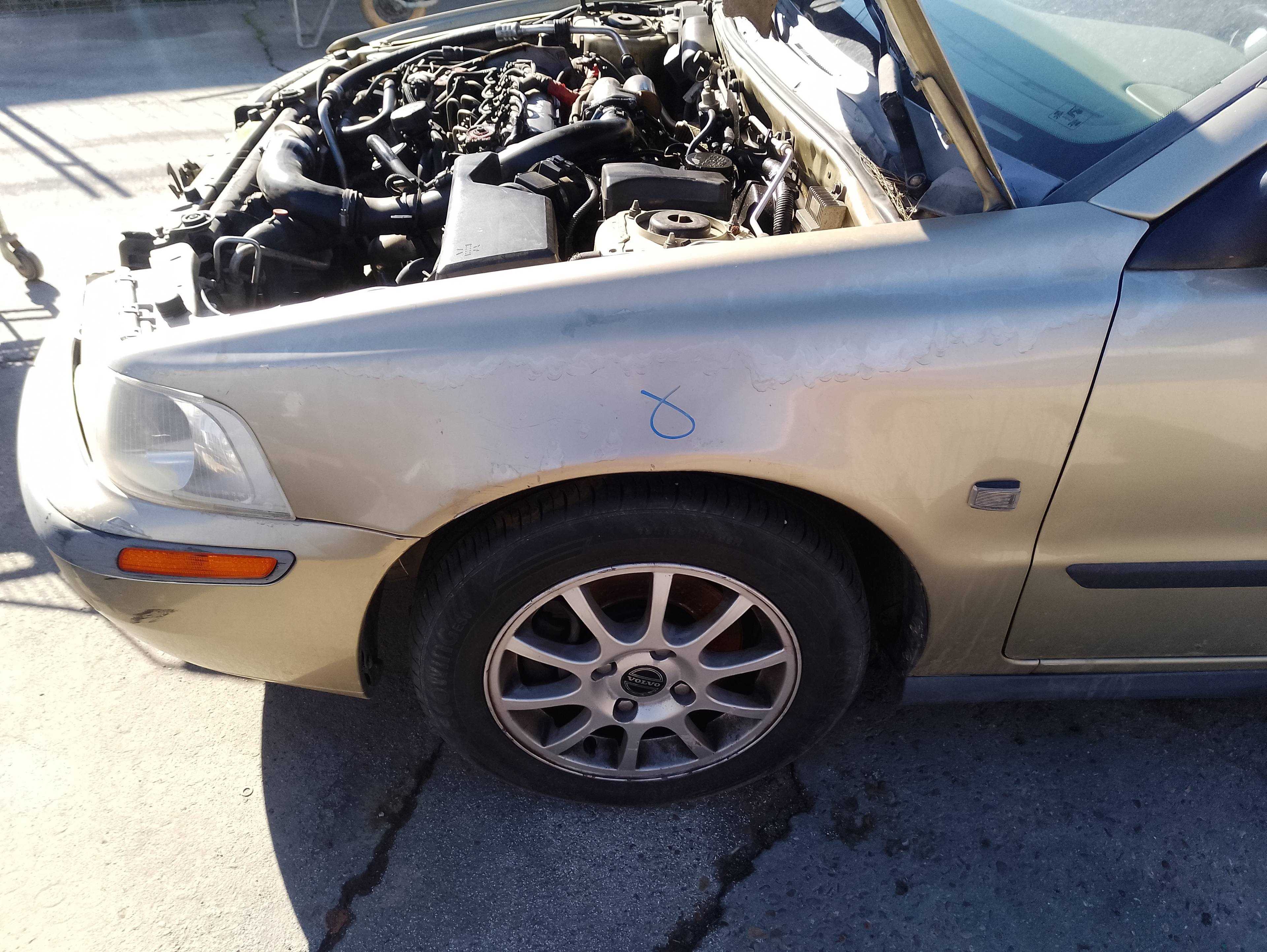 Recambio de aleta delantera izquierda para volvo s40 berlina 1.9 d+ (85kw) referencia OEM IAM   