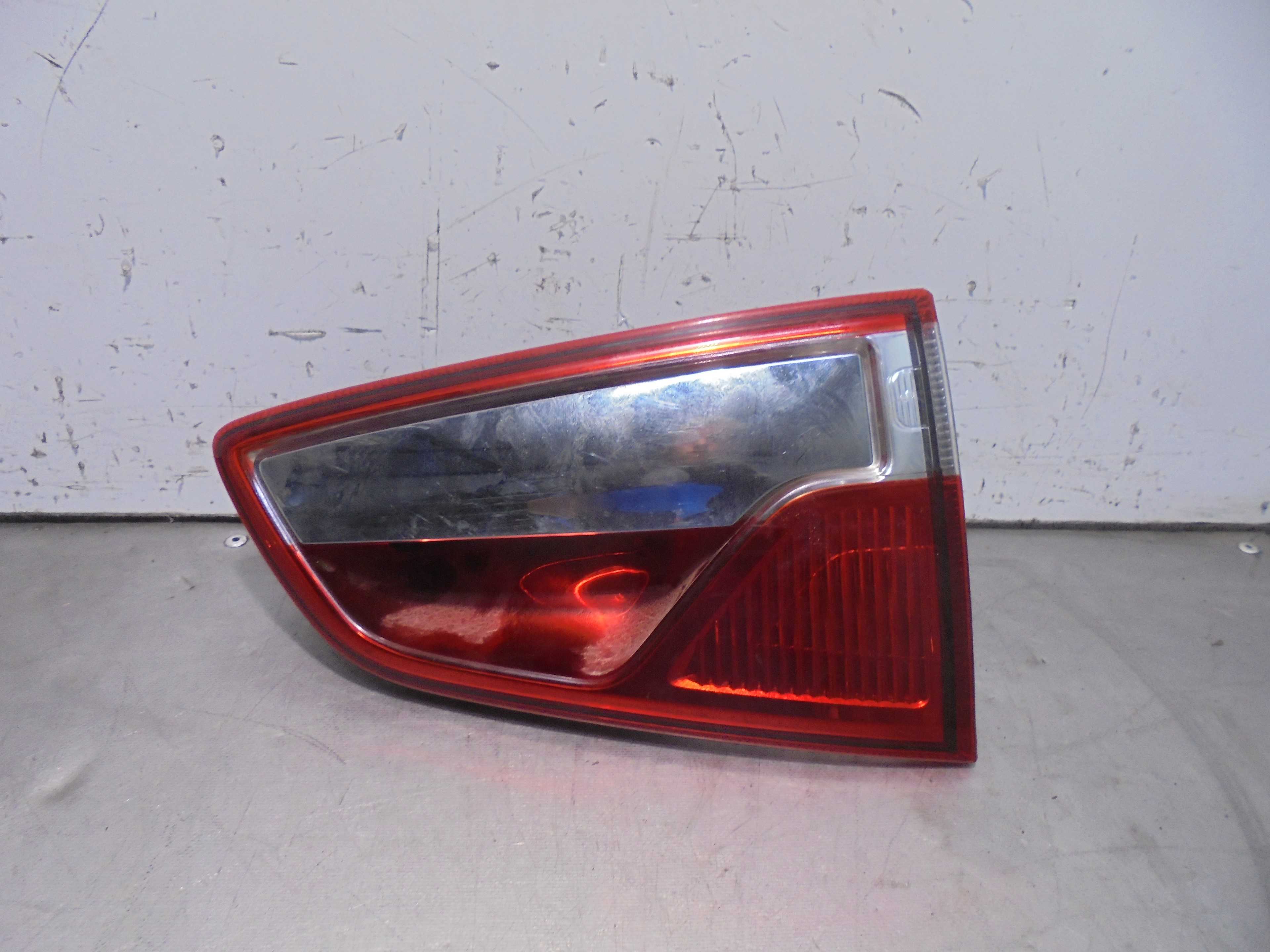 Recambio de piloto porton trasero derecho para ford ecosport titanium referencia OEM IAM CN1513A602CB VALEO 