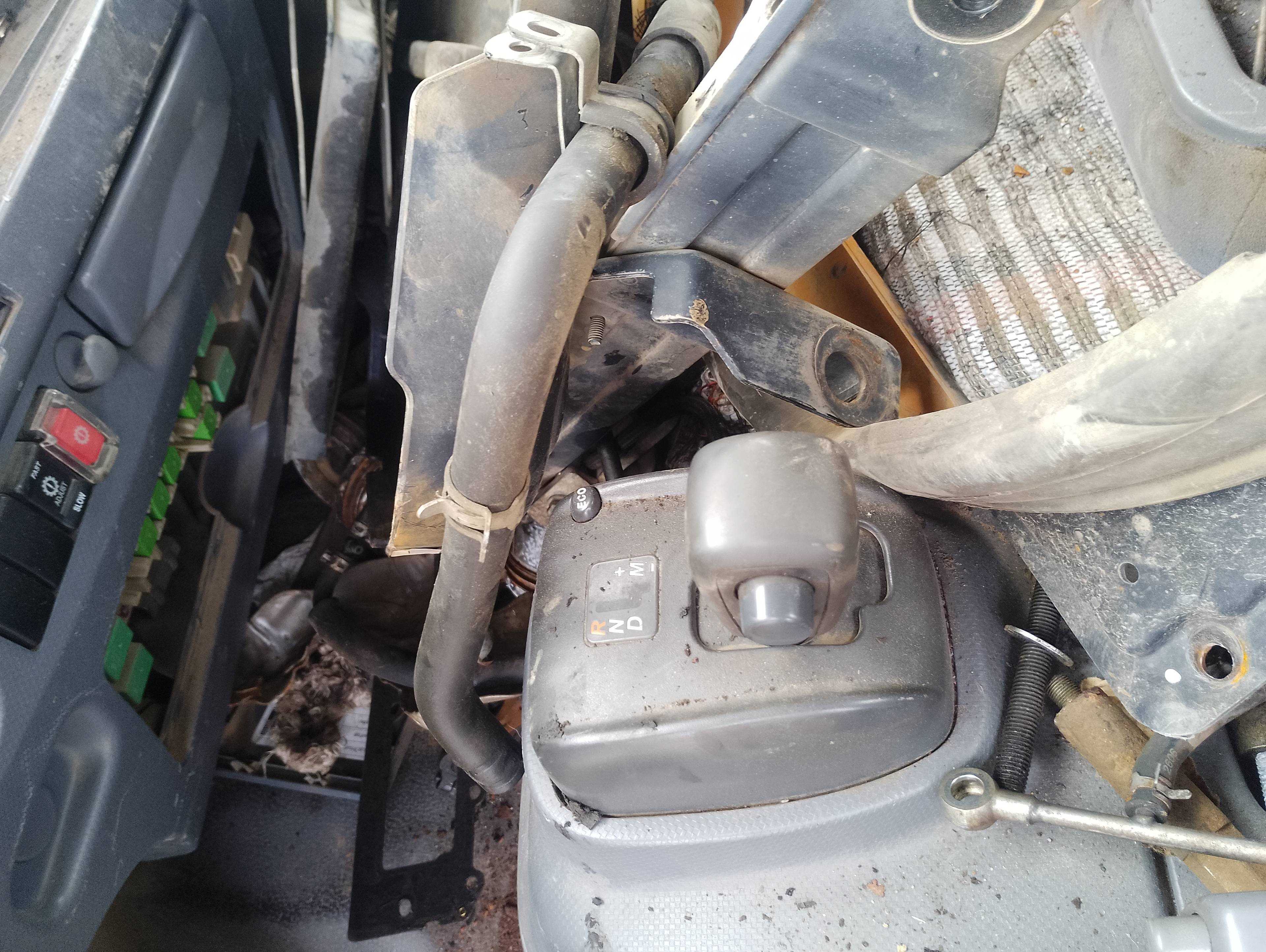 Recambio de palanca cambio para isuzu p60 3.0 diesel referencia OEM IAM   